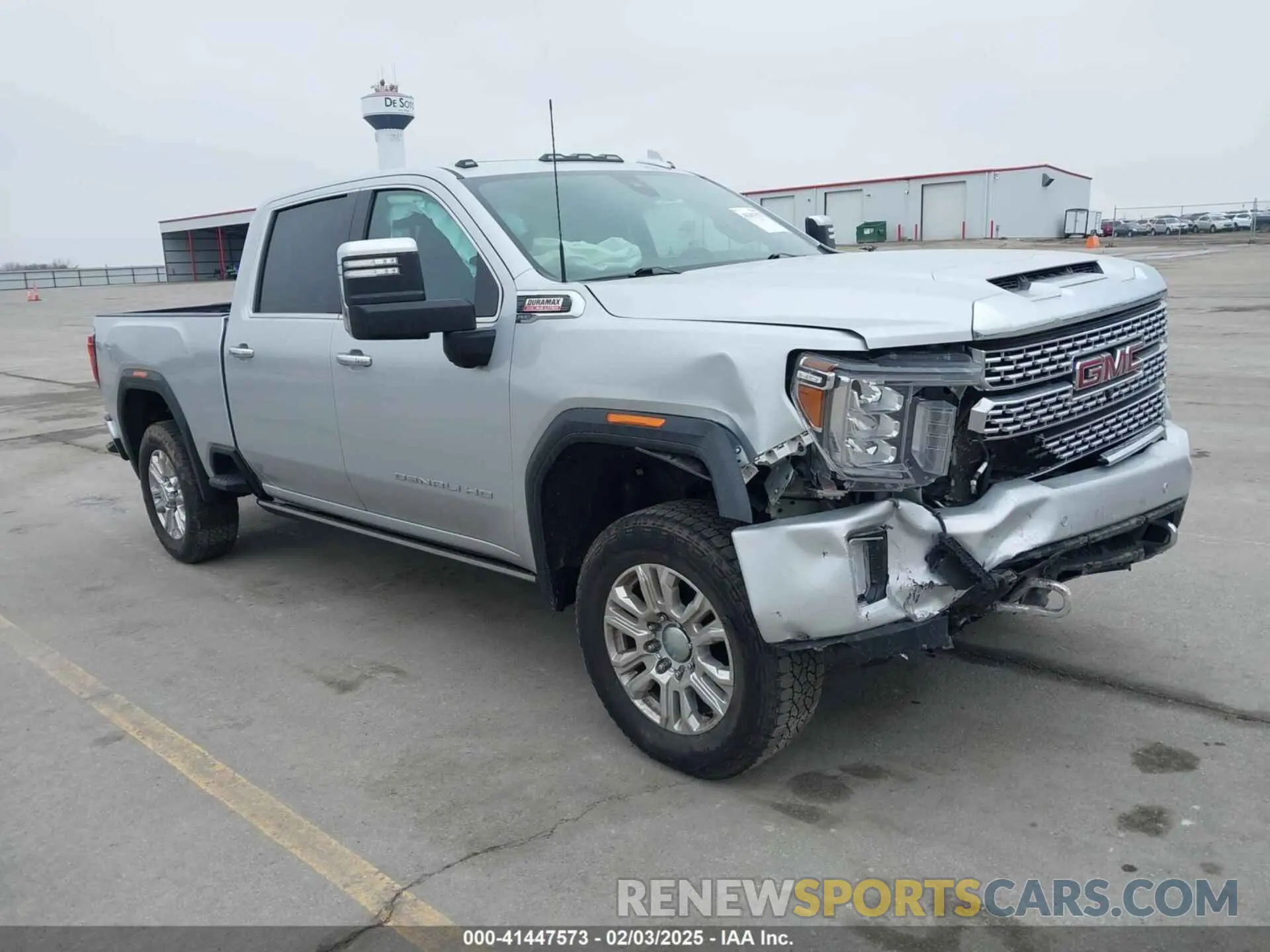 1 Photograph of a damaged car 1GT49REY9NF229422 GMC SIERRA 2500HD 2022