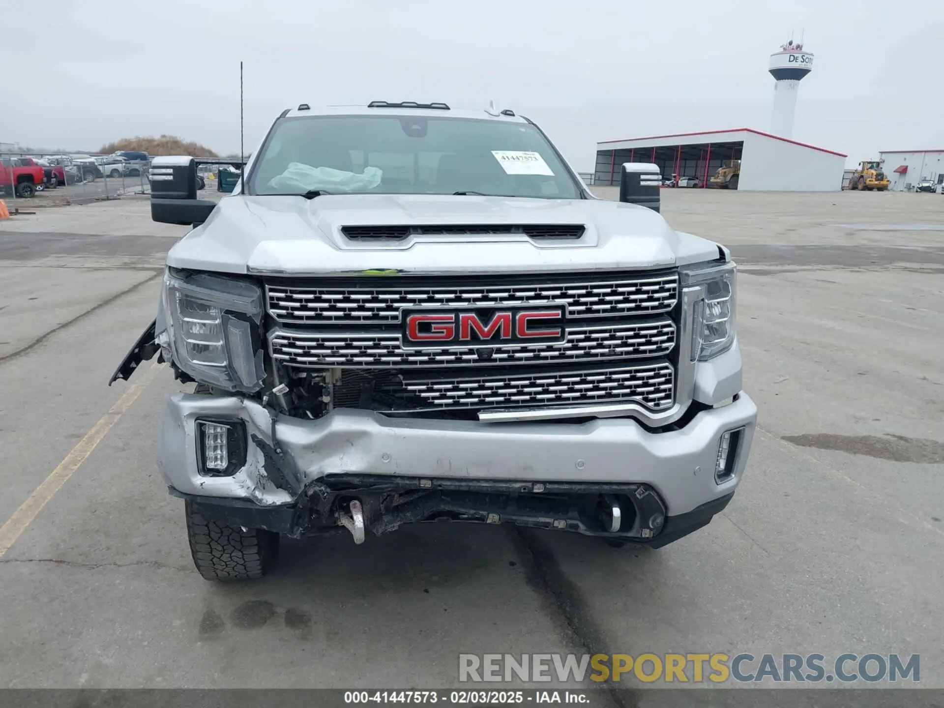 11 Photograph of a damaged car 1GT49REY9NF229422 GMC SIERRA 2500HD 2022