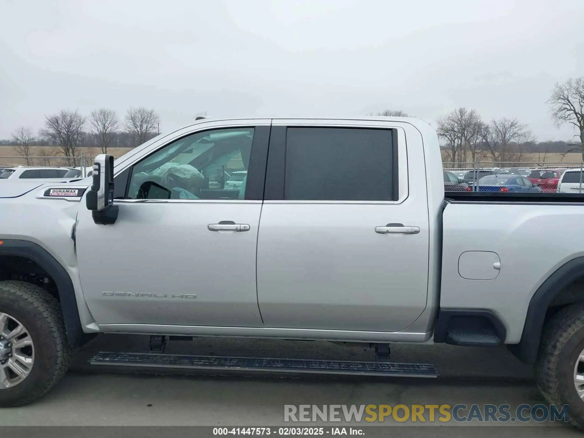 18 Photograph of a damaged car 1GT49REY9NF229422 GMC SIERRA 2500HD 2022