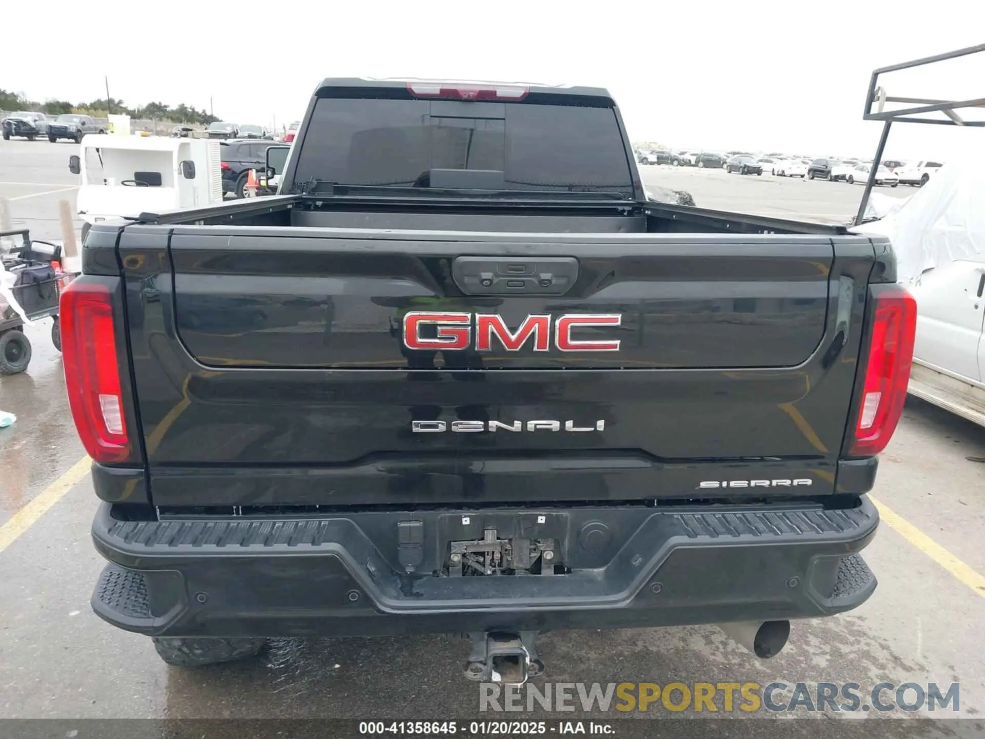 15 Photograph of a damaged car 1GT49REYXNF156948 GMC SIERRA 2500HD 2022