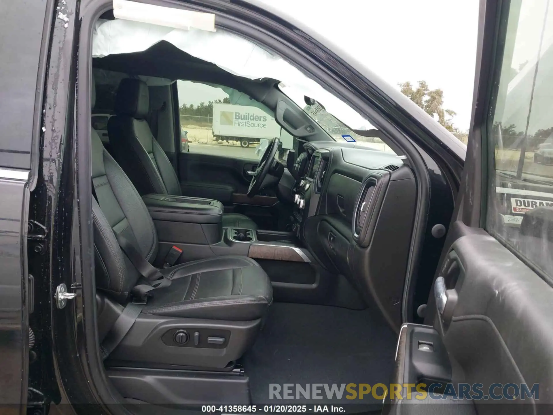 5 Photograph of a damaged car 1GT49REYXNF156948 GMC SIERRA 2500HD 2022