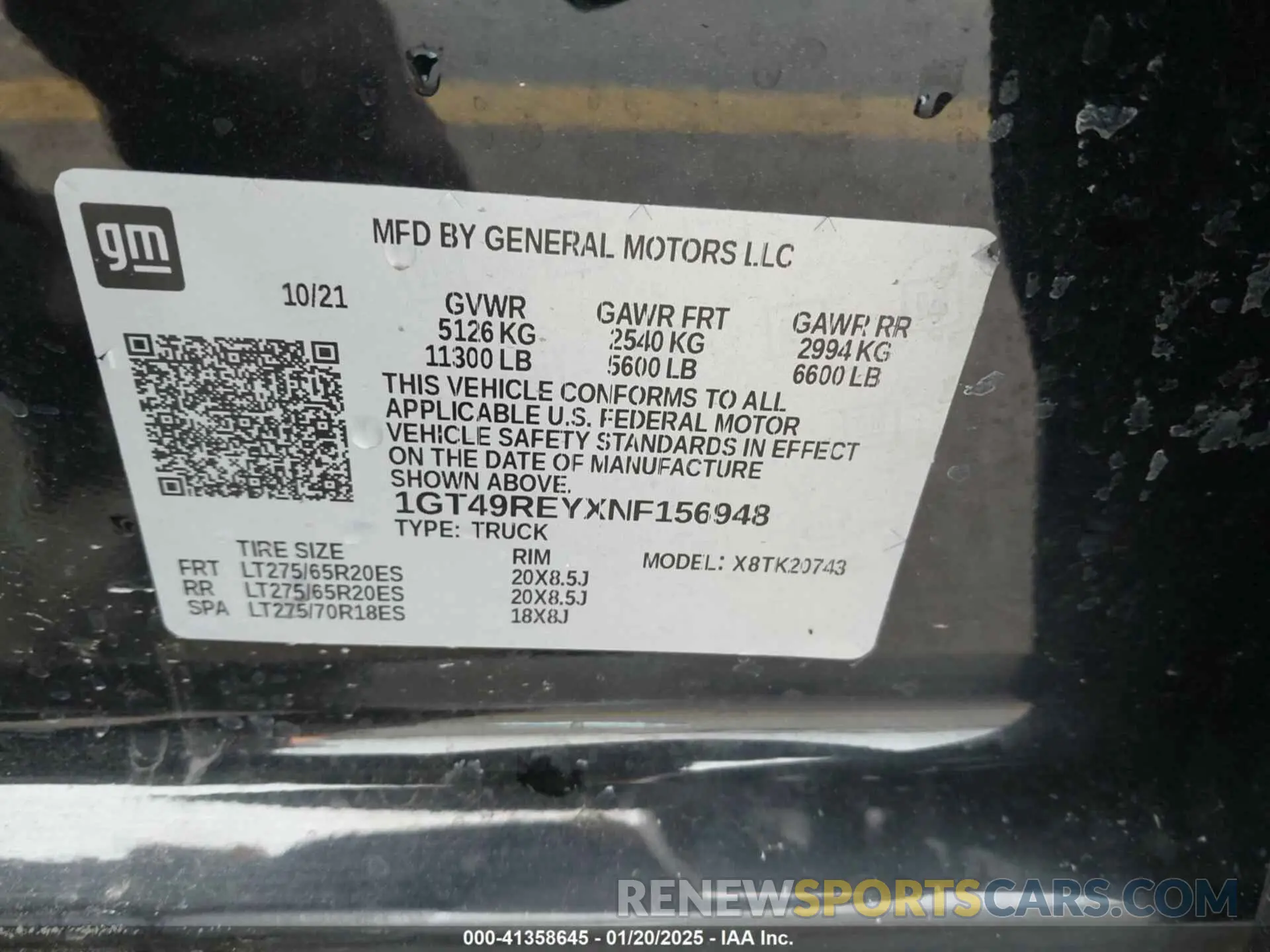 9 Photograph of a damaged car 1GT49REYXNF156948 GMC SIERRA 2500HD 2022