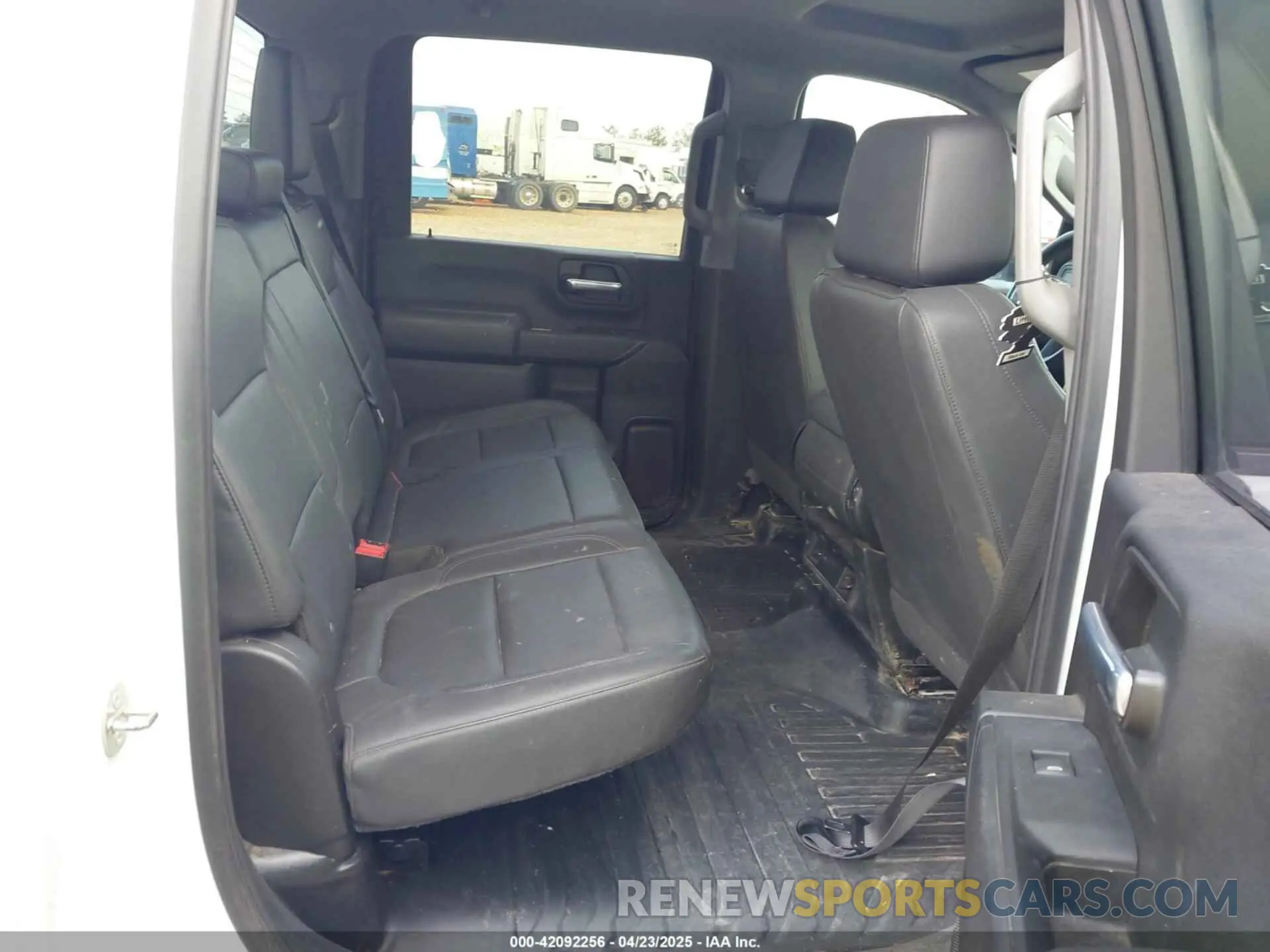 8 Photograph of a damaged car 1GD18LE79PF187634 GMC SIERRA 2500HD 2023