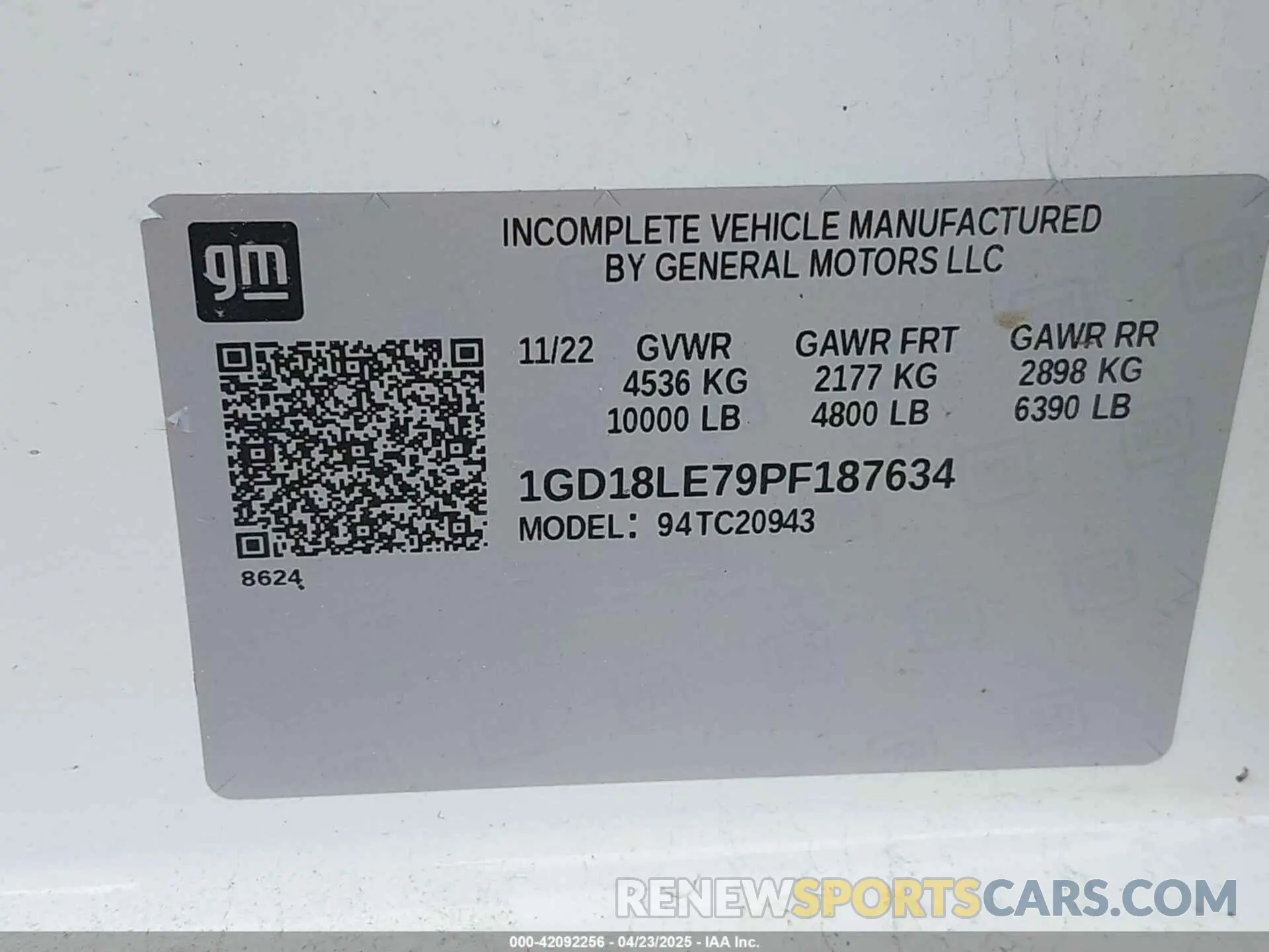 9 Photograph of a damaged car 1GD18LE79PF187634 GMC SIERRA 2500HD 2023