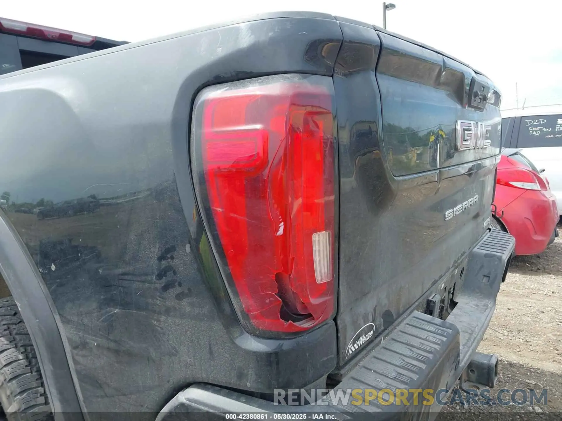 24 Photograph of a damaged car 1GT49PEY0PF223418 GMC SIERRA 2500HD 2023