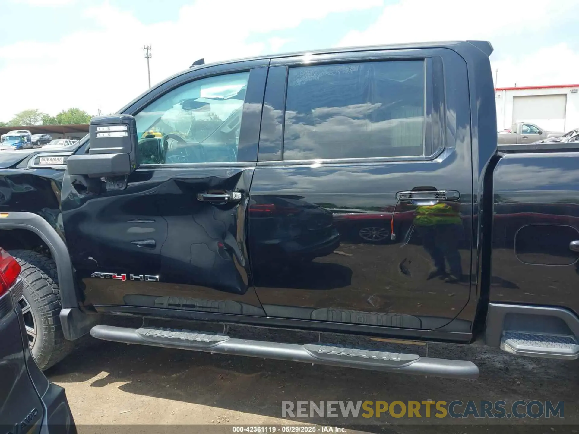 15 Photograph of a damaged car 1GT49PEY1PF124851 GMC SIERRA 2500HD 2023