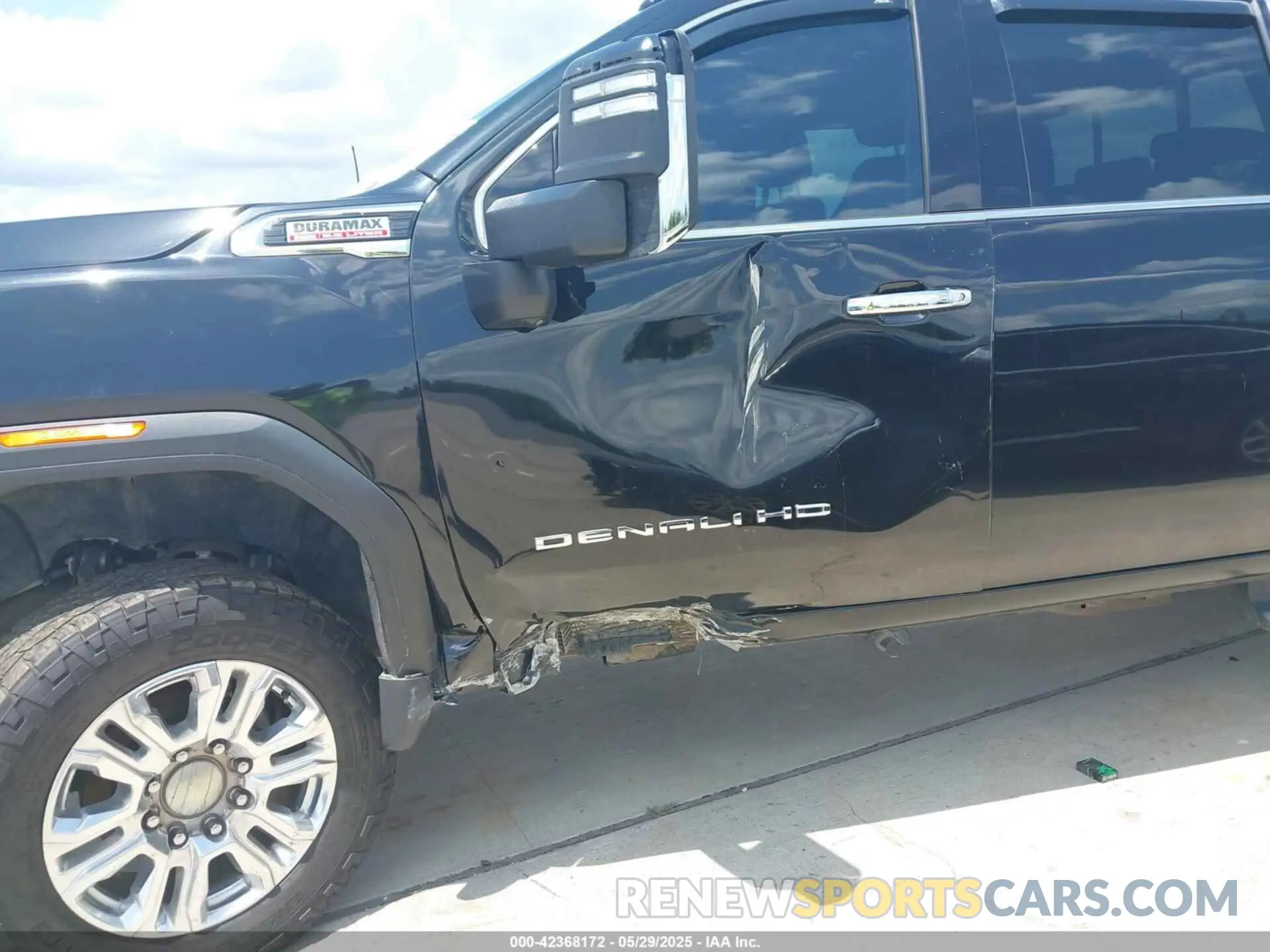 11 Photograph of a damaged car 1GT49REY3PF174274 GMC SIERRA 2500HD 2023