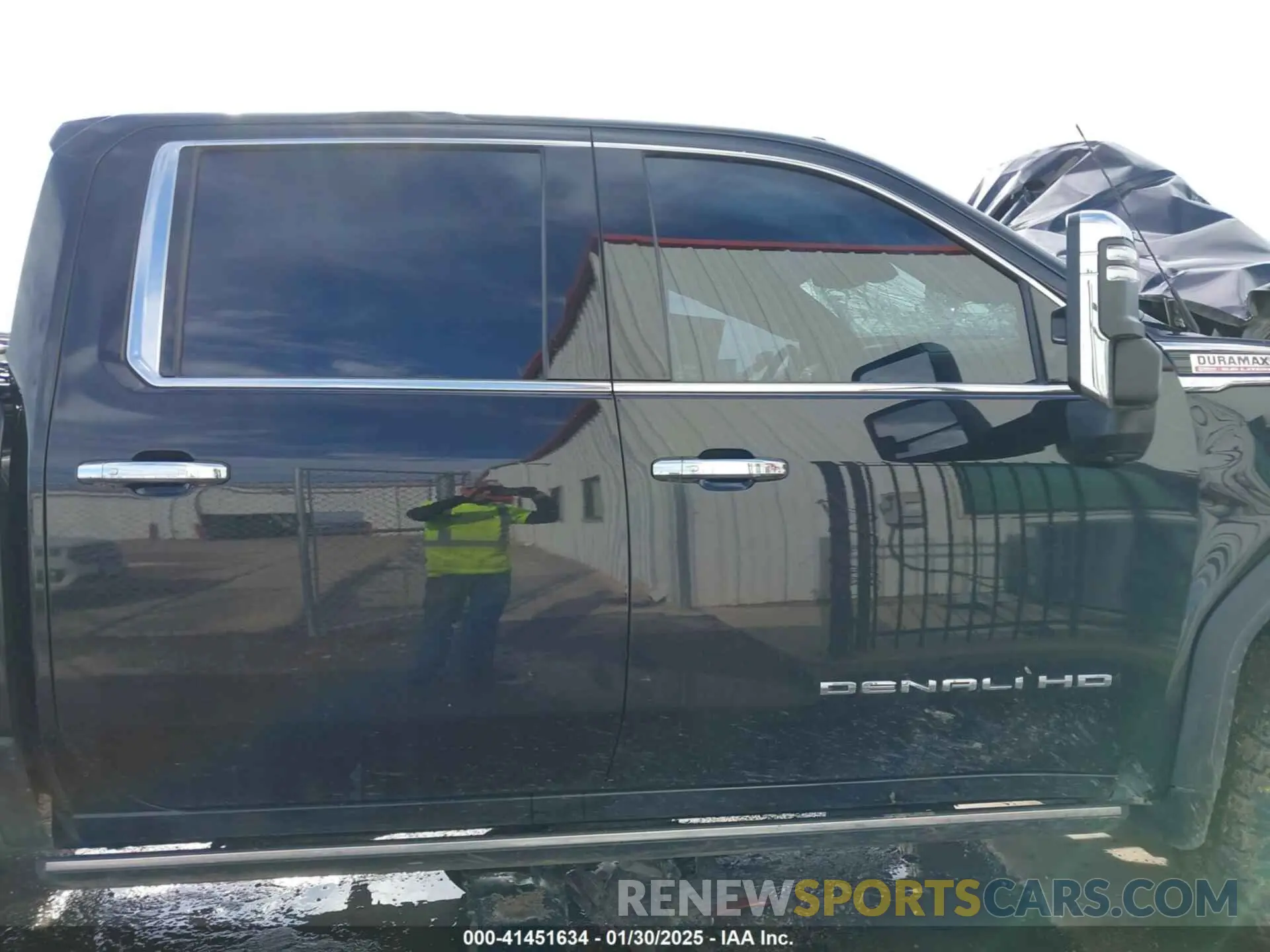 14 Photograph of a damaged car 1GT49REY5PF240128 GMC SIERRA 2500HD 2023