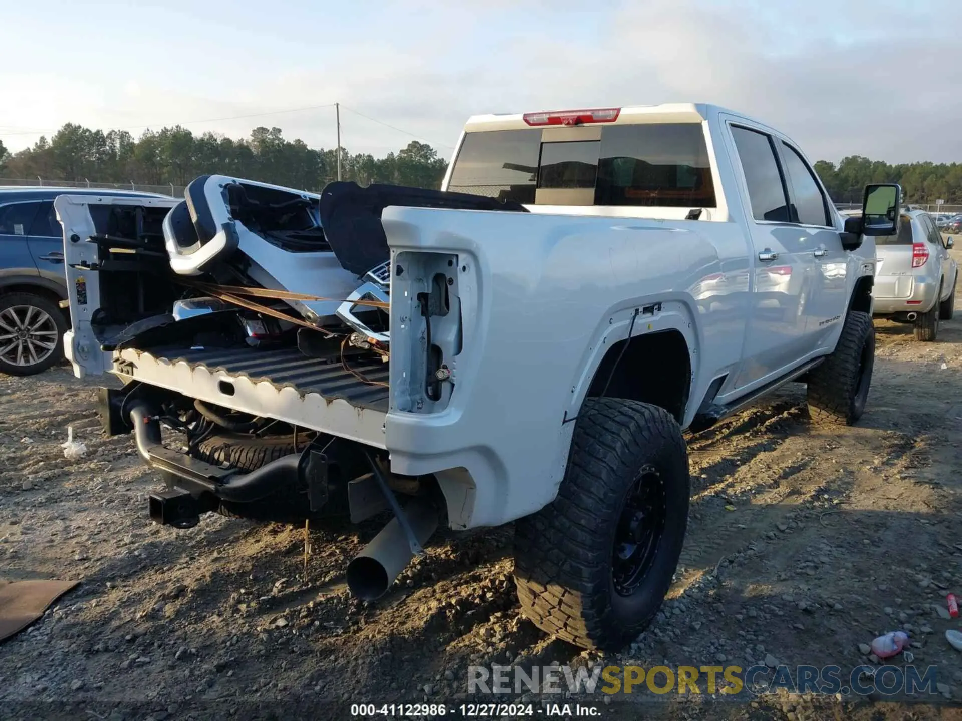 4 Photograph of a damaged car 1GT49REY7PF215618 GMC SIERRA 2500HD 2023