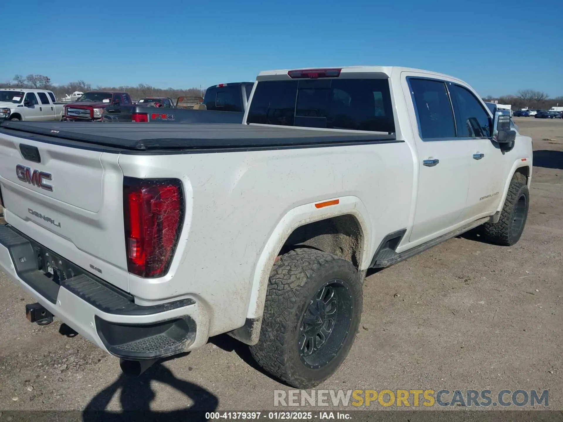 4 Photograph of a damaged car 1GT49REY8PF200593 GMC SIERRA 2500HD 2023