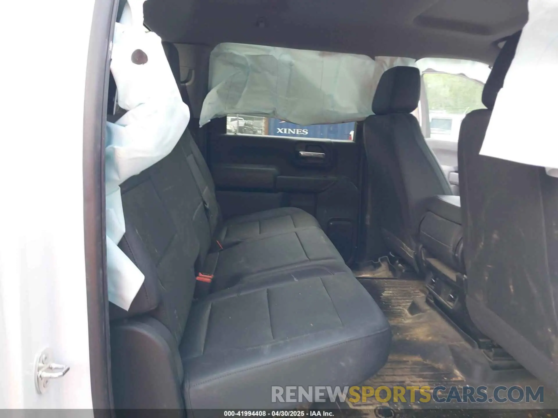 8 Photograph of a damaged car 1GD19LE71RF377220 GMC SIERRA 2500HD 2024