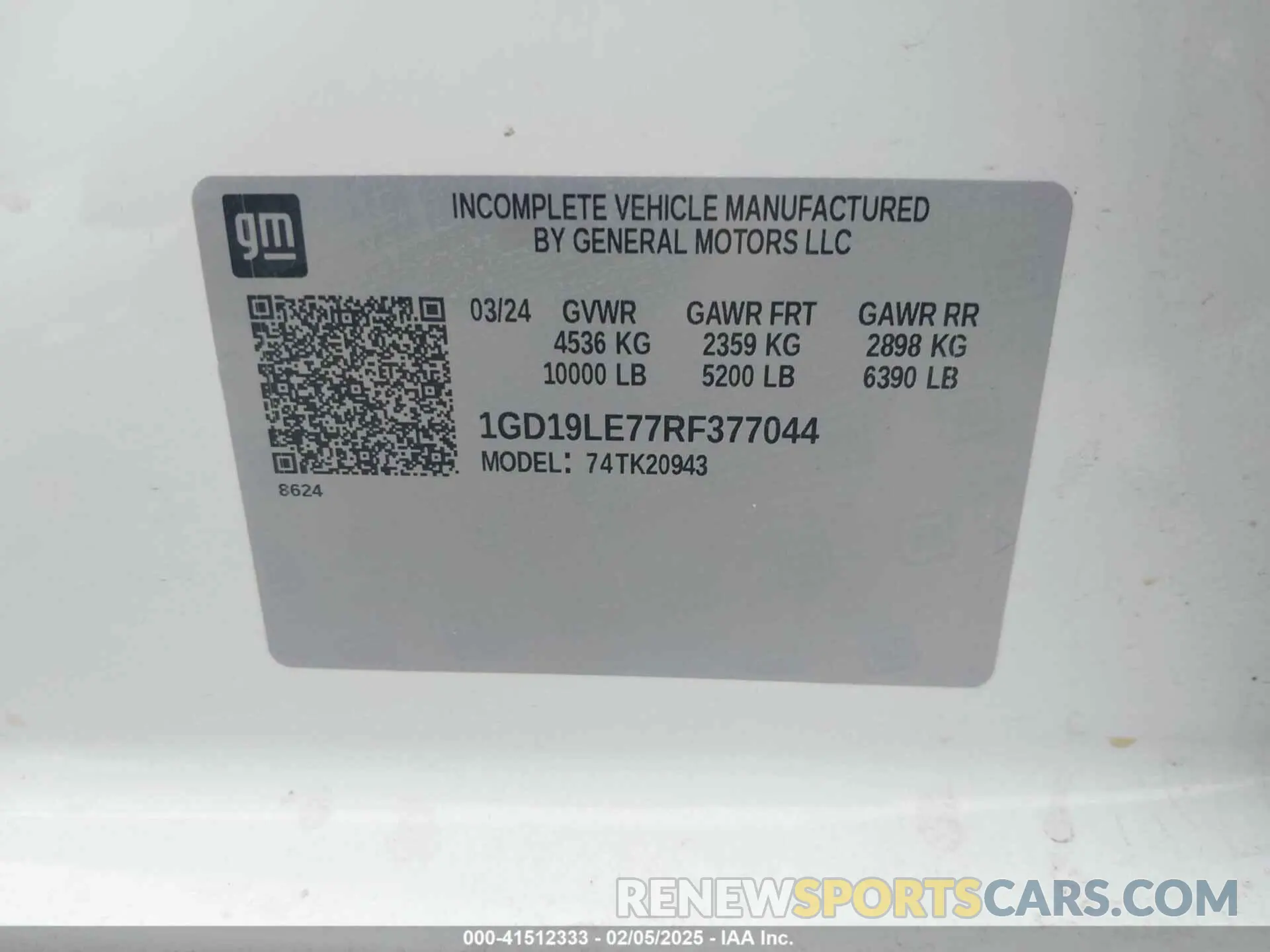 9 Photograph of a damaged car 1GD19LE77RF377044 GMC SIERRA 2500HD 2024