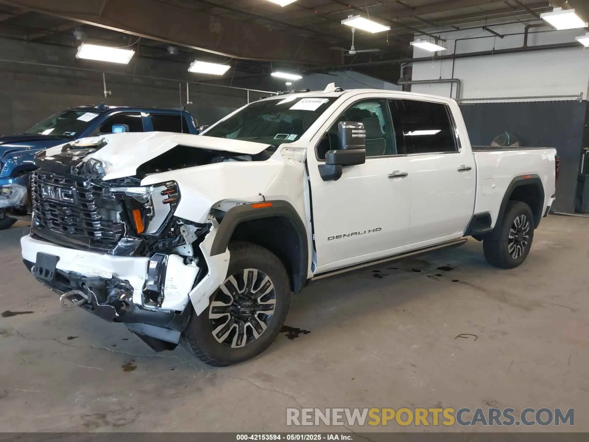 2 Photograph of a damaged car 1GT19XEY1RF301873 GMC SIERRA 2500HD 2024