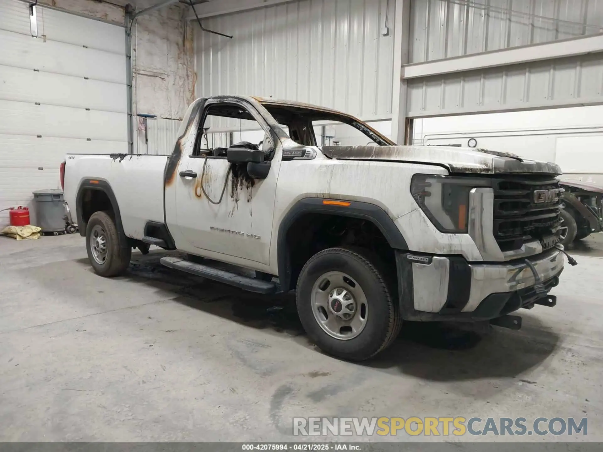 2 Photograph of a damaged car 1GT39LE72RF219725 GMC SIERRA 2500HD 2024