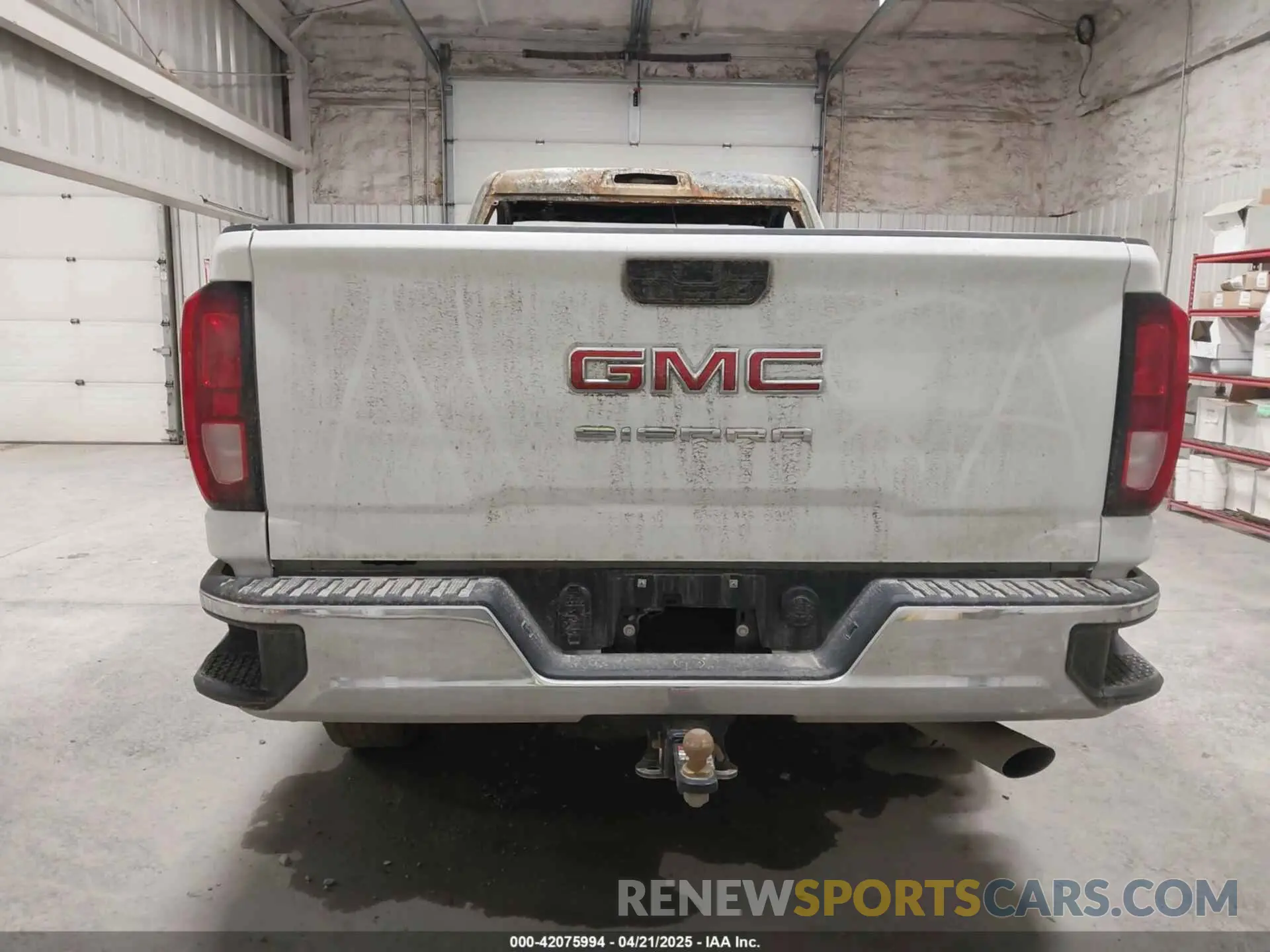 8 Photograph of a damaged car 1GT39LE72RF219725 GMC SIERRA 2500HD 2024