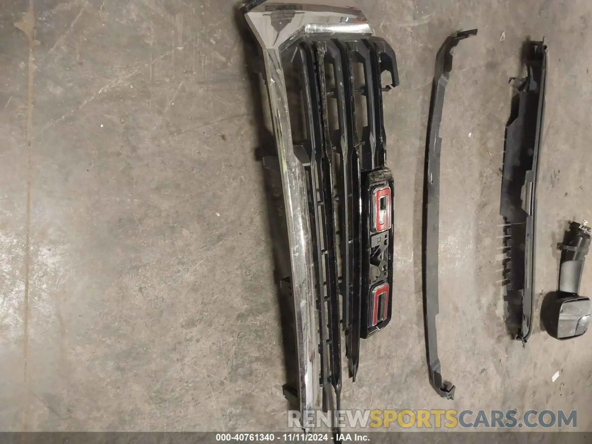 12 Photograph of a damaged car 1GT49LEY8RF171824 GMC SIERRA 2500HD 2024