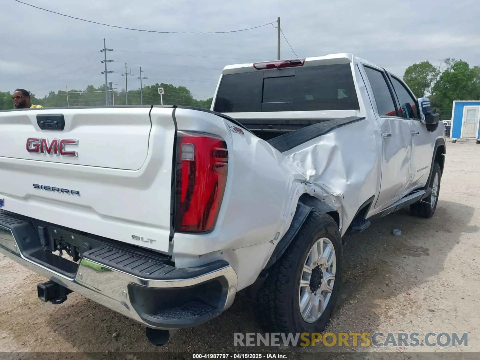 13 Photograph of a damaged car 1GT49NEY7RF124828 GMC SIERRA 2500HD 2024