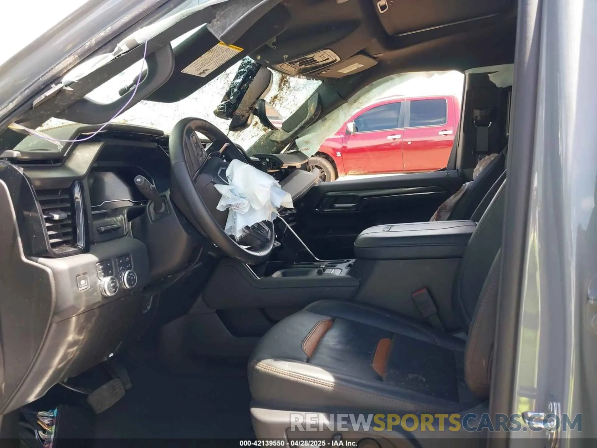 5 Photograph of a damaged car 1GT49PEY0RF460848 GMC SIERRA 2500HD 2024