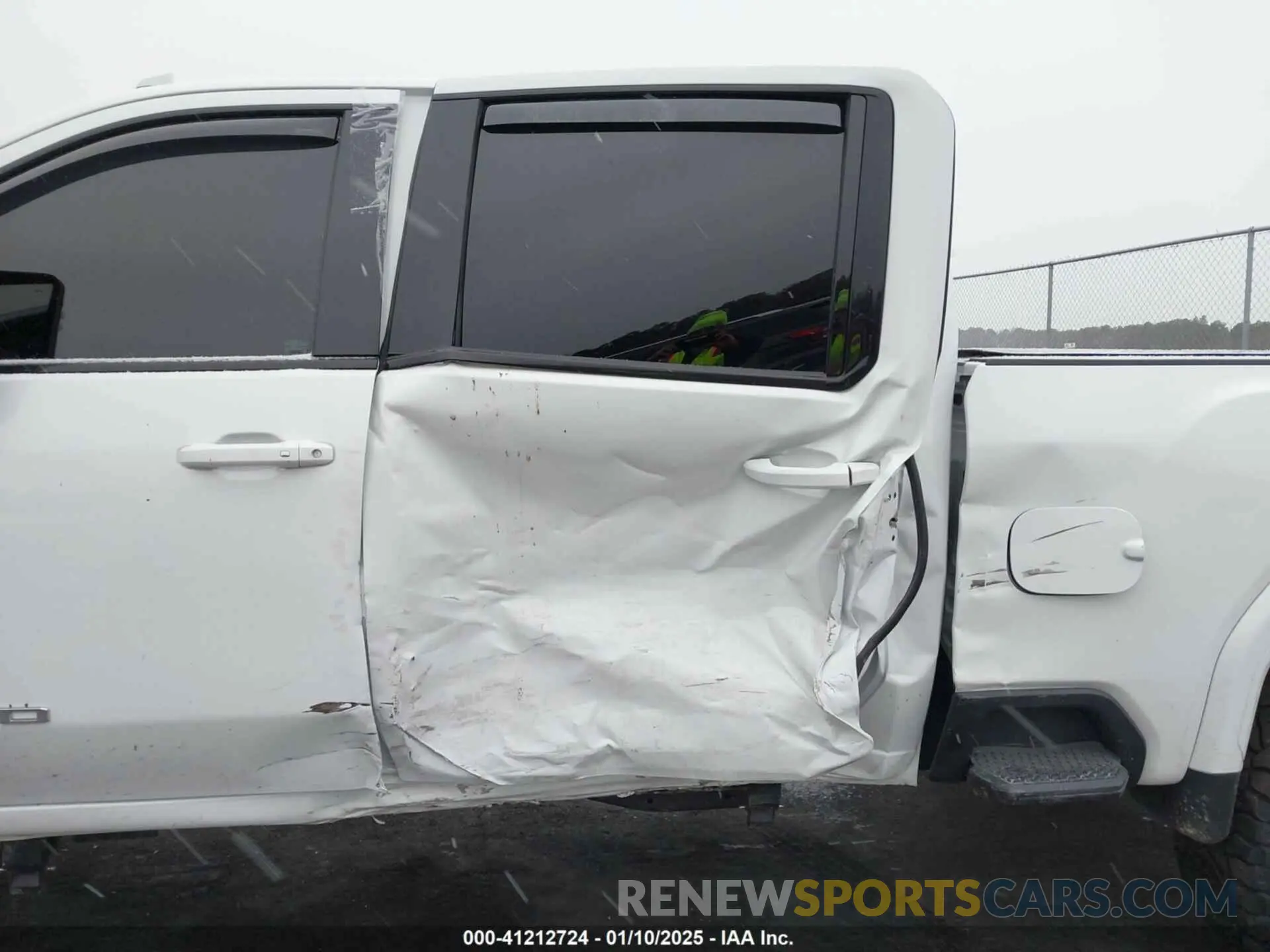 11 Photograph of a damaged car 1GT49PEY6RF120751 GMC SIERRA 2500HD 2024