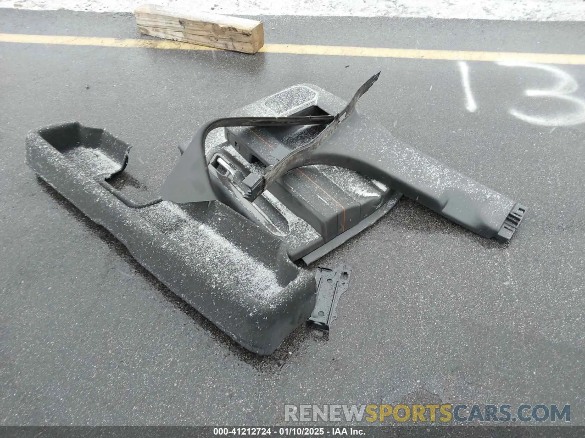 12 Photograph of a damaged car 1GT49PEY6RF120751 GMC SIERRA 2500HD 2024