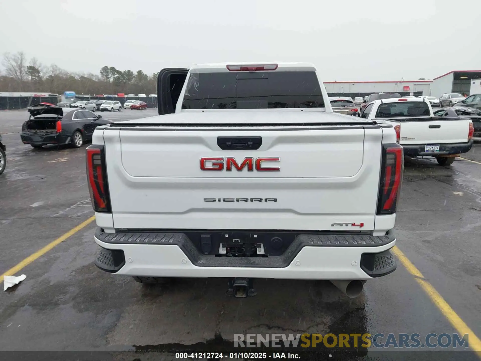 16 Photograph of a damaged car 1GT49PEY6RF120751 GMC SIERRA 2500HD 2024