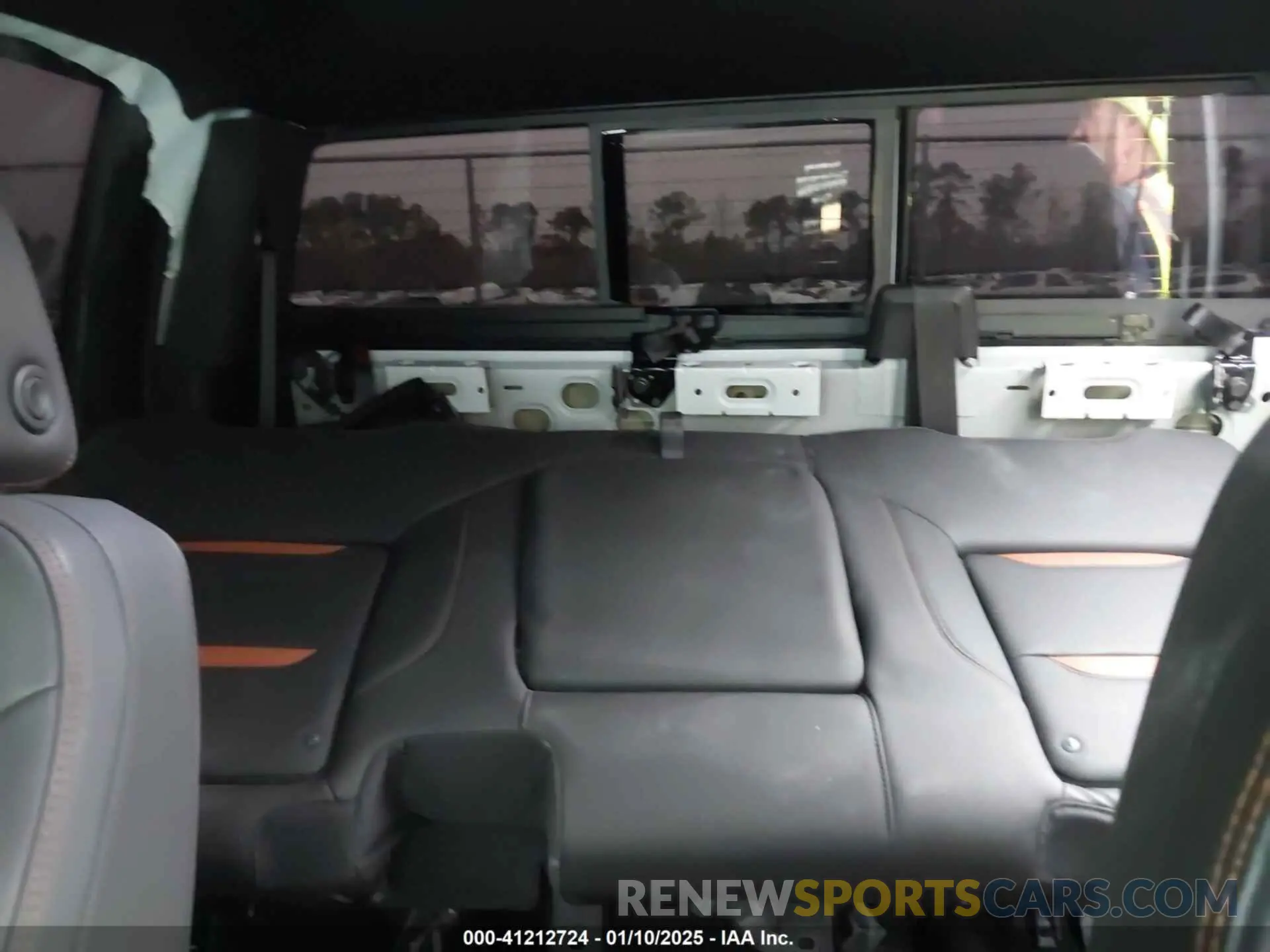 6 Photograph of a damaged car 1GT49PEY6RF120751 GMC SIERRA 2500HD 2024