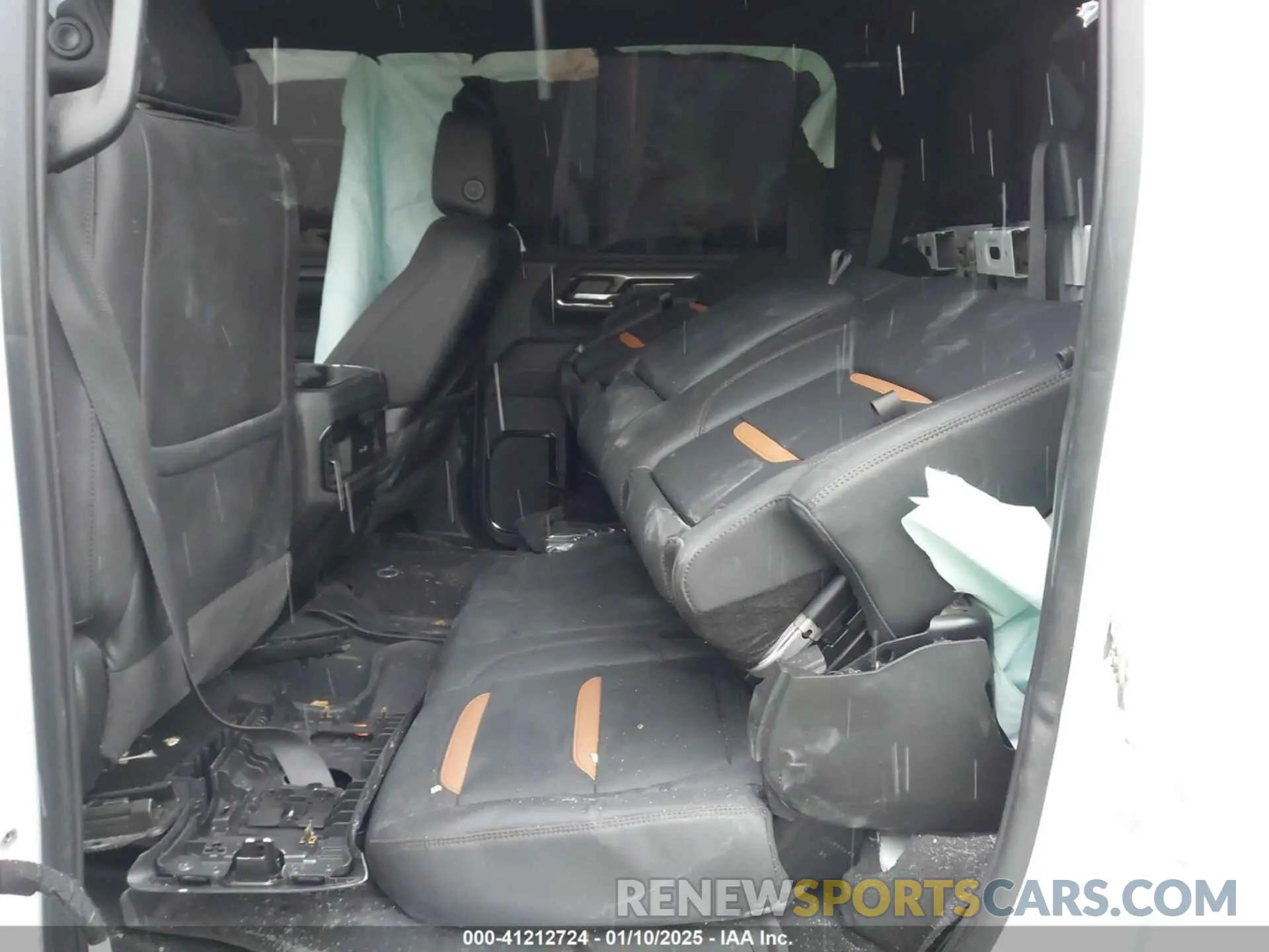 7 Photograph of a damaged car 1GT49PEY6RF120751 GMC SIERRA 2500HD 2024