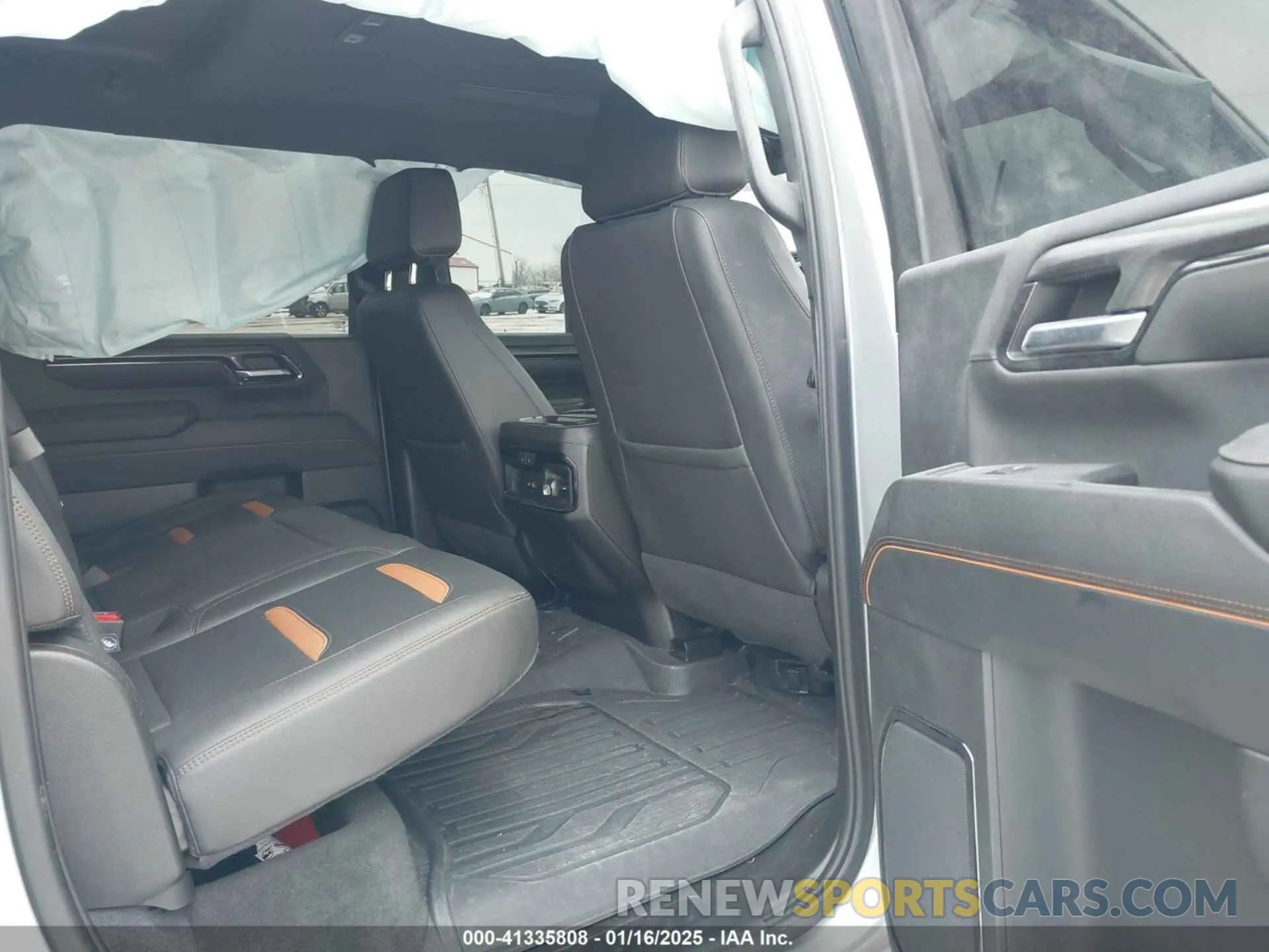 8 Photograph of a damaged car 1GT49PEY7RF146811 GMC SIERRA 2500HD 2024
