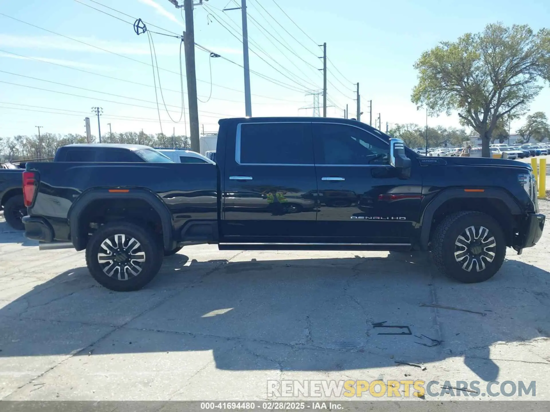 13 Photograph of a damaged car 1GT49XEY6RF405580 GMC SIERRA 2500HD 2024