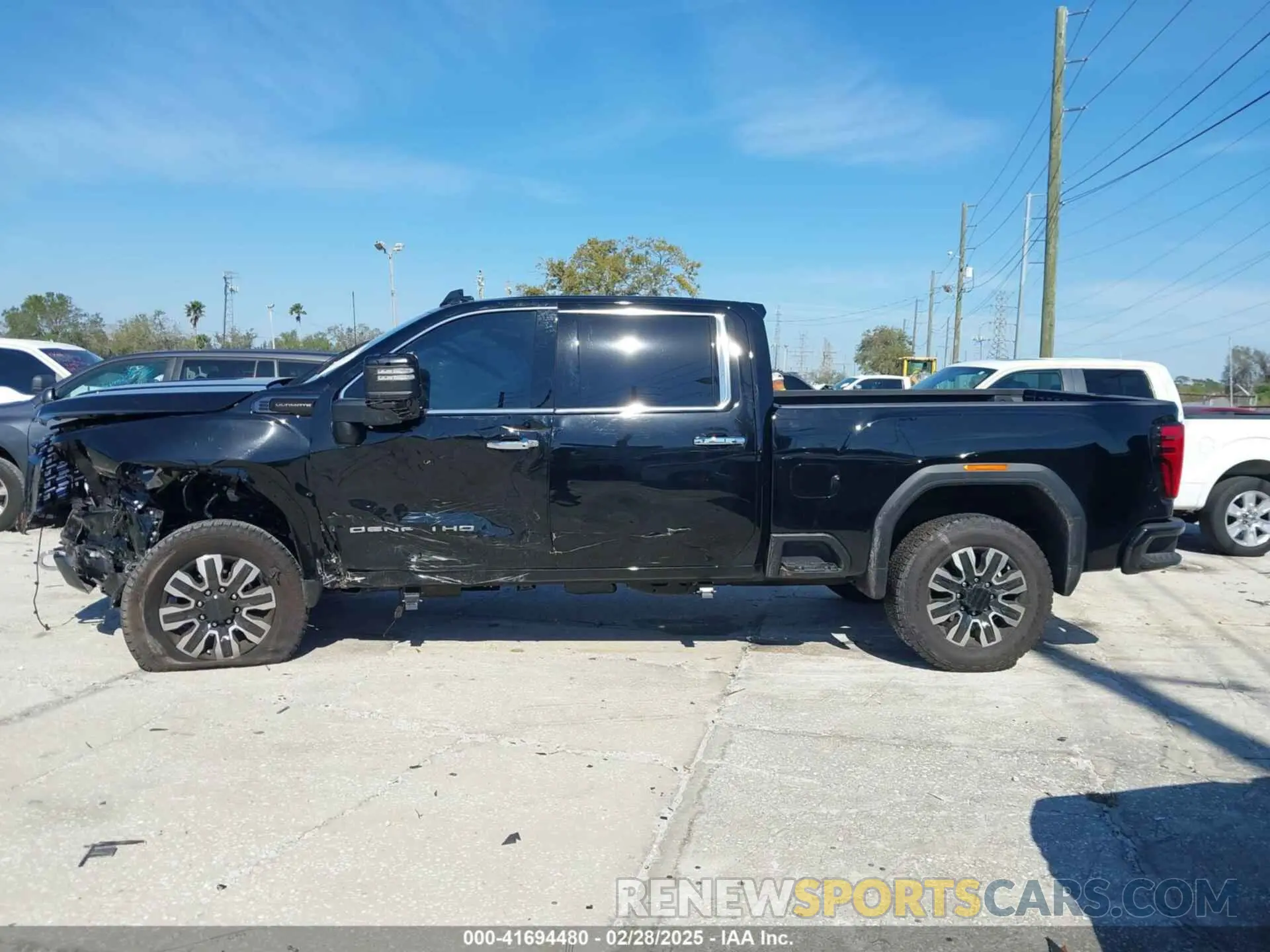 14 Photograph of a damaged car 1GT49XEY6RF405580 GMC SIERRA 2500HD 2024