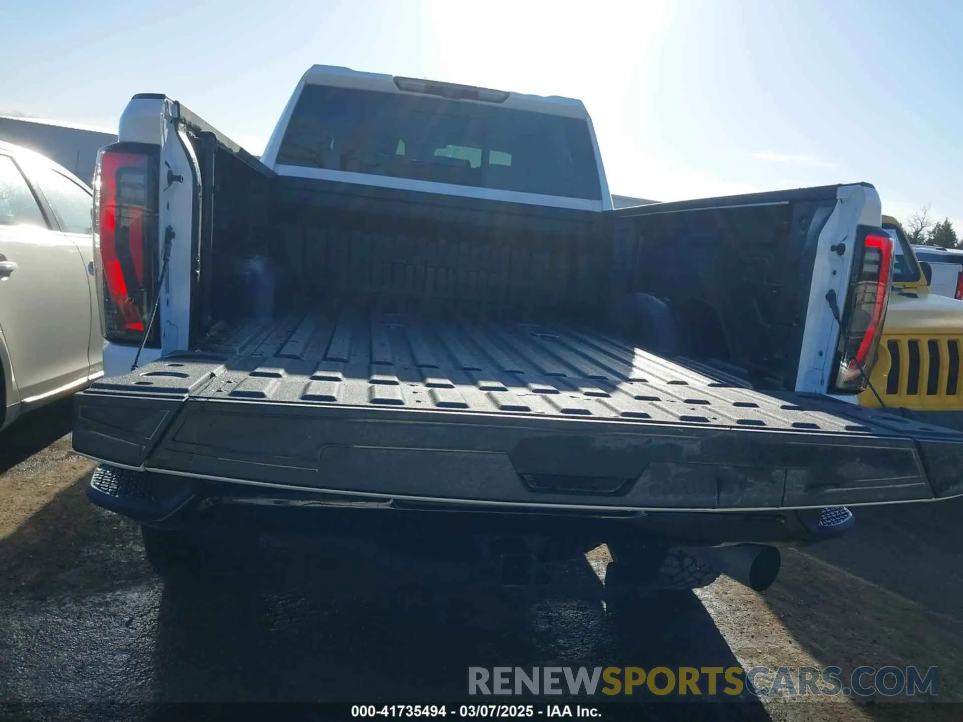 15 Photograph of a damaged car 1GT49ZEY4RF394963 GMC SIERRA 2500HD 2024
