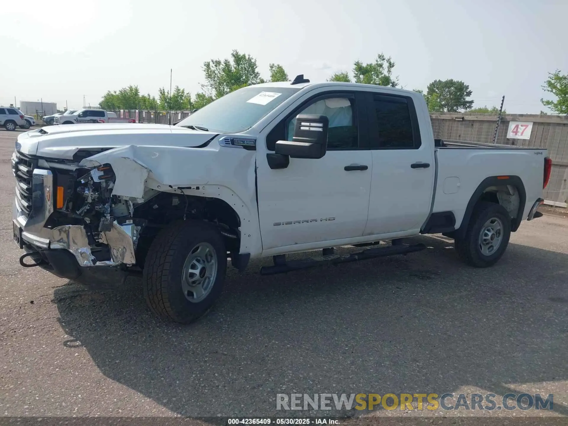 14 Photograph of a damaged car 1GT59LE72RF136949 GMC SIERRA 2500HD 2024