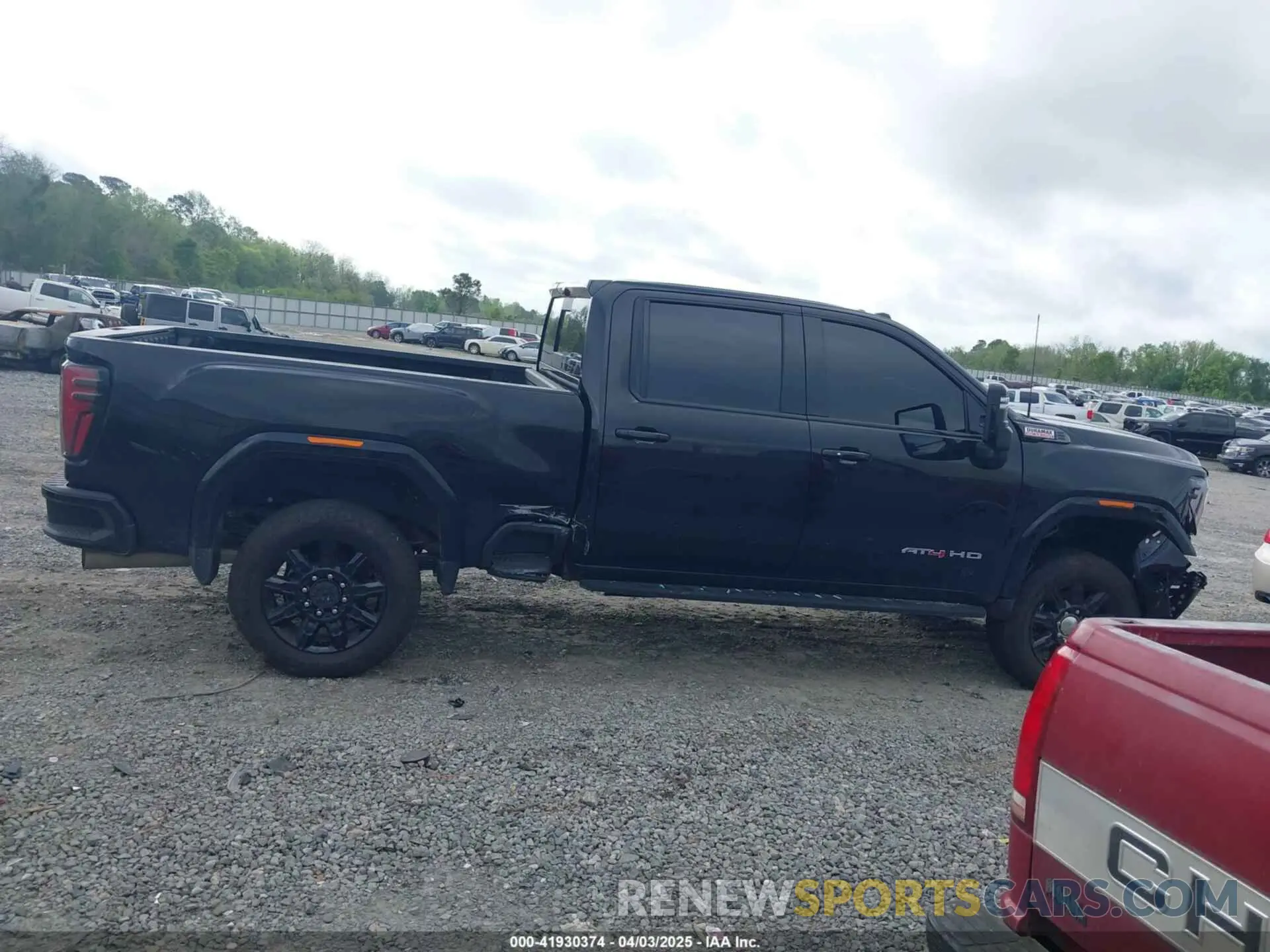 13 Photograph of a damaged car 1GT4UPEY0SF185177 GMC SIERRA 2500HD 2025