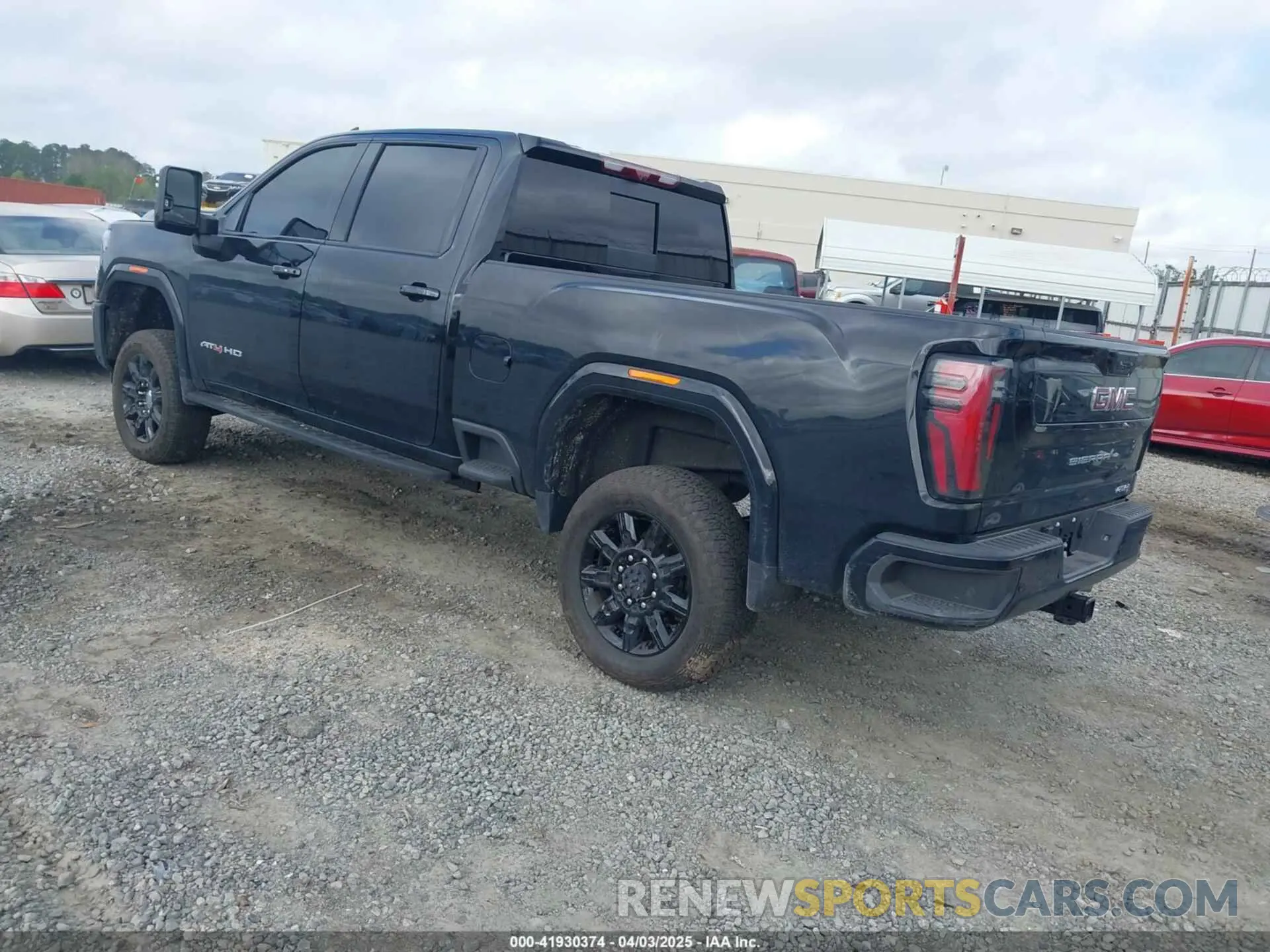 3 Photograph of a damaged car 1GT4UPEY0SF185177 GMC SIERRA 2500HD 2025