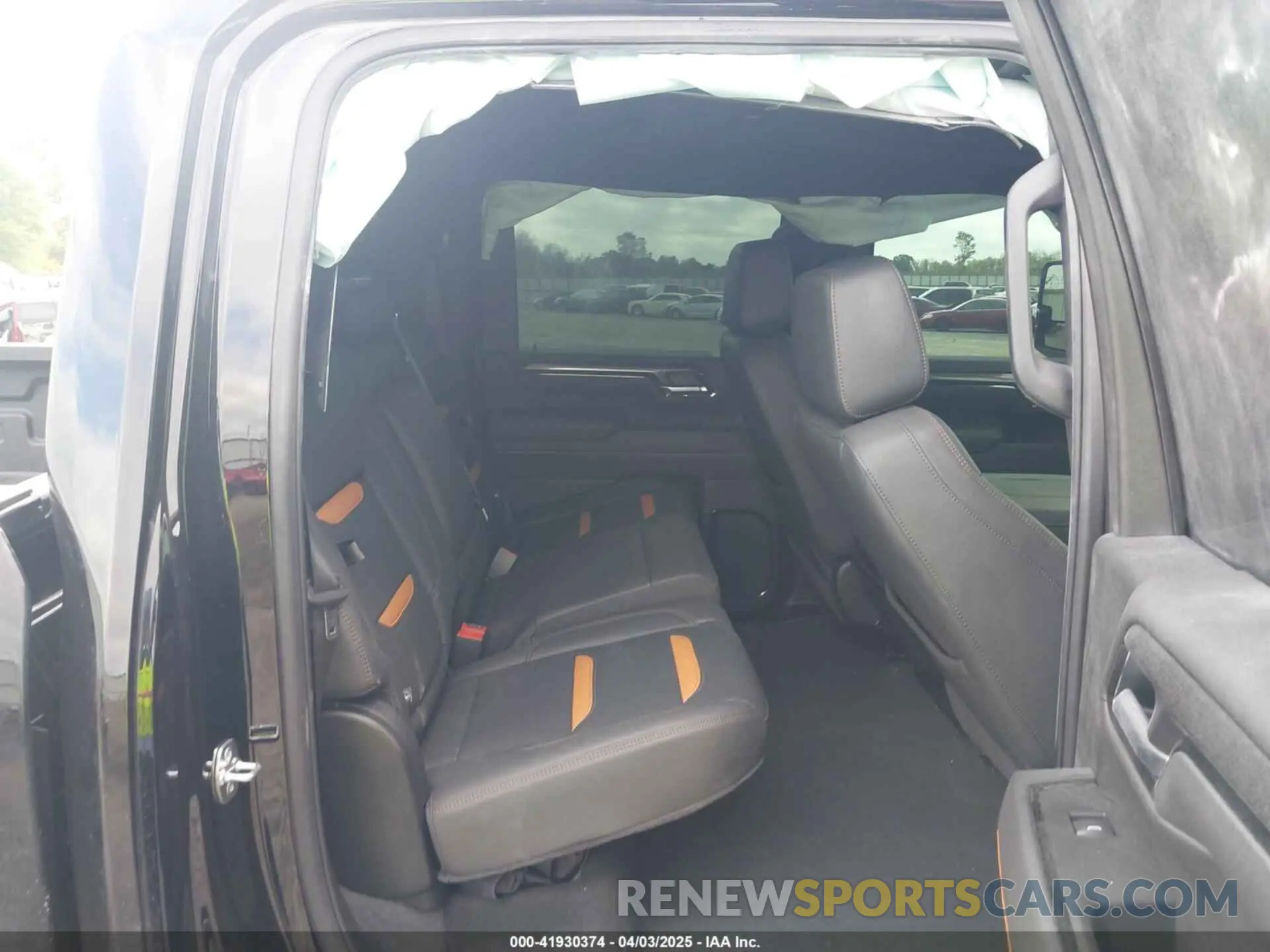 8 Photograph of a damaged car 1GT4UPEY0SF185177 GMC SIERRA 2500HD 2025