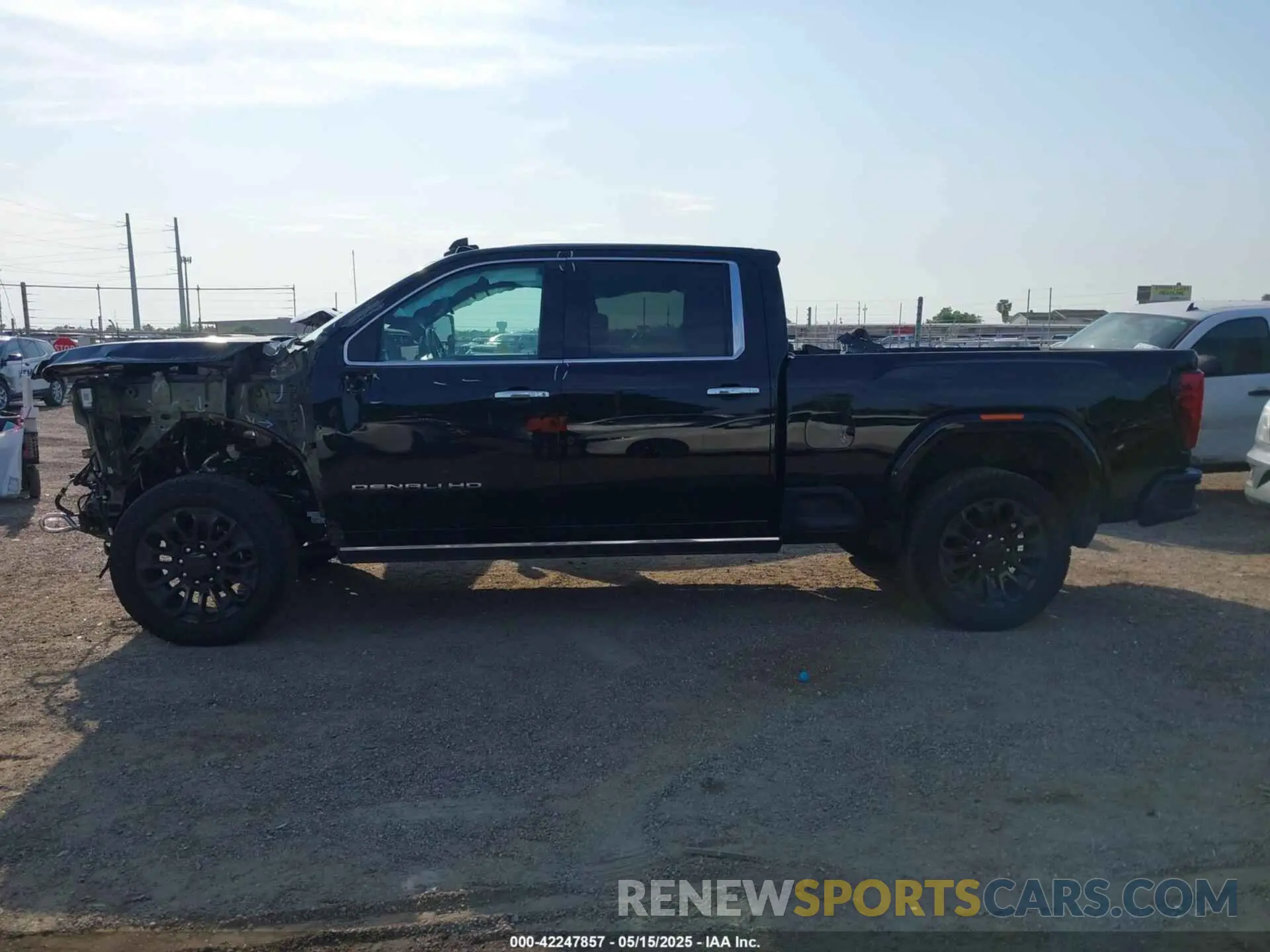 15 Photograph of a damaged car 1GT4UXEY5SF118056 GMC SIERRA 2500HD 2025