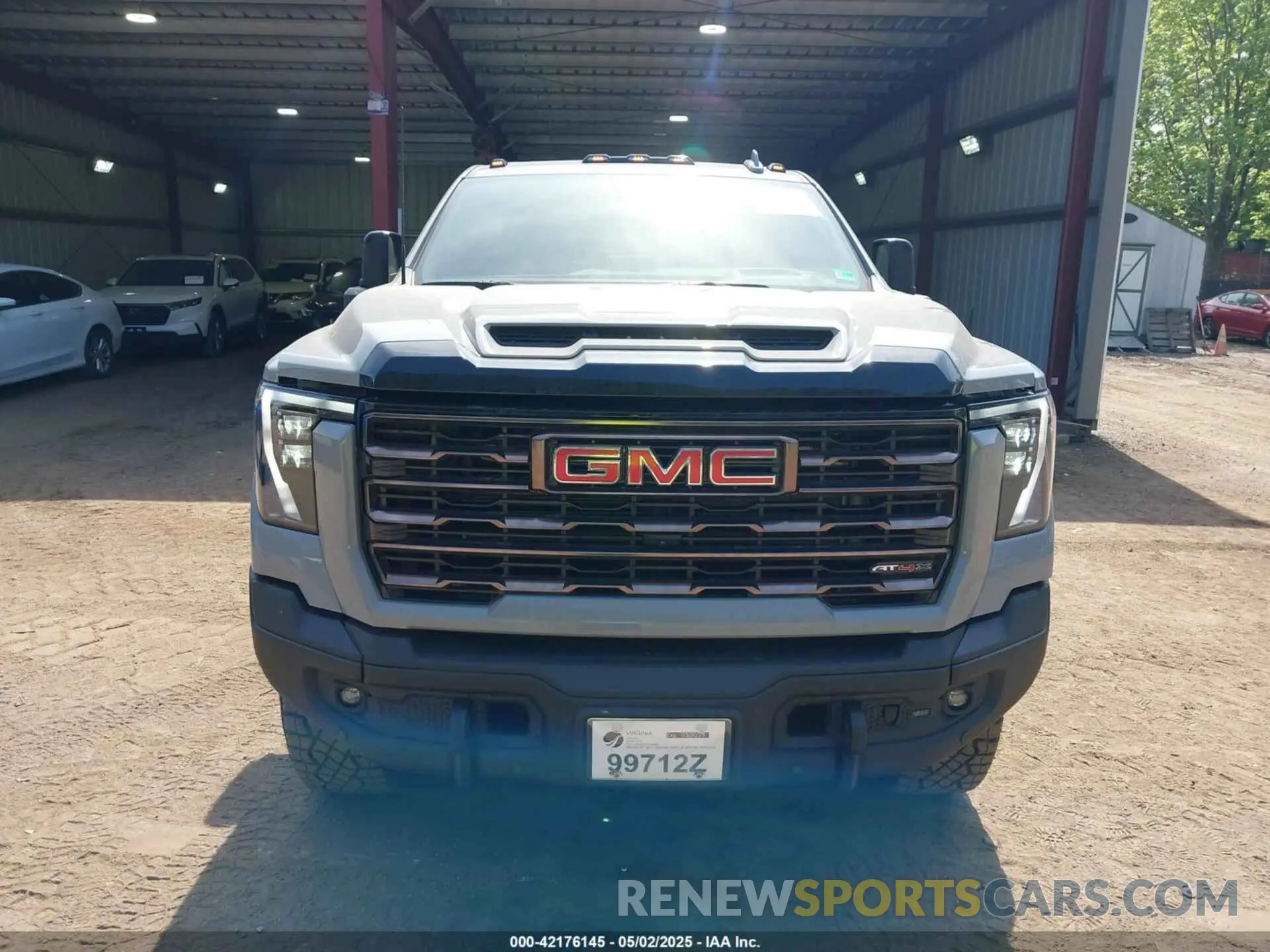 11 Photograph of a damaged car 1GT4UZE73SF200676 GMC SIERRA 2500HD 2025