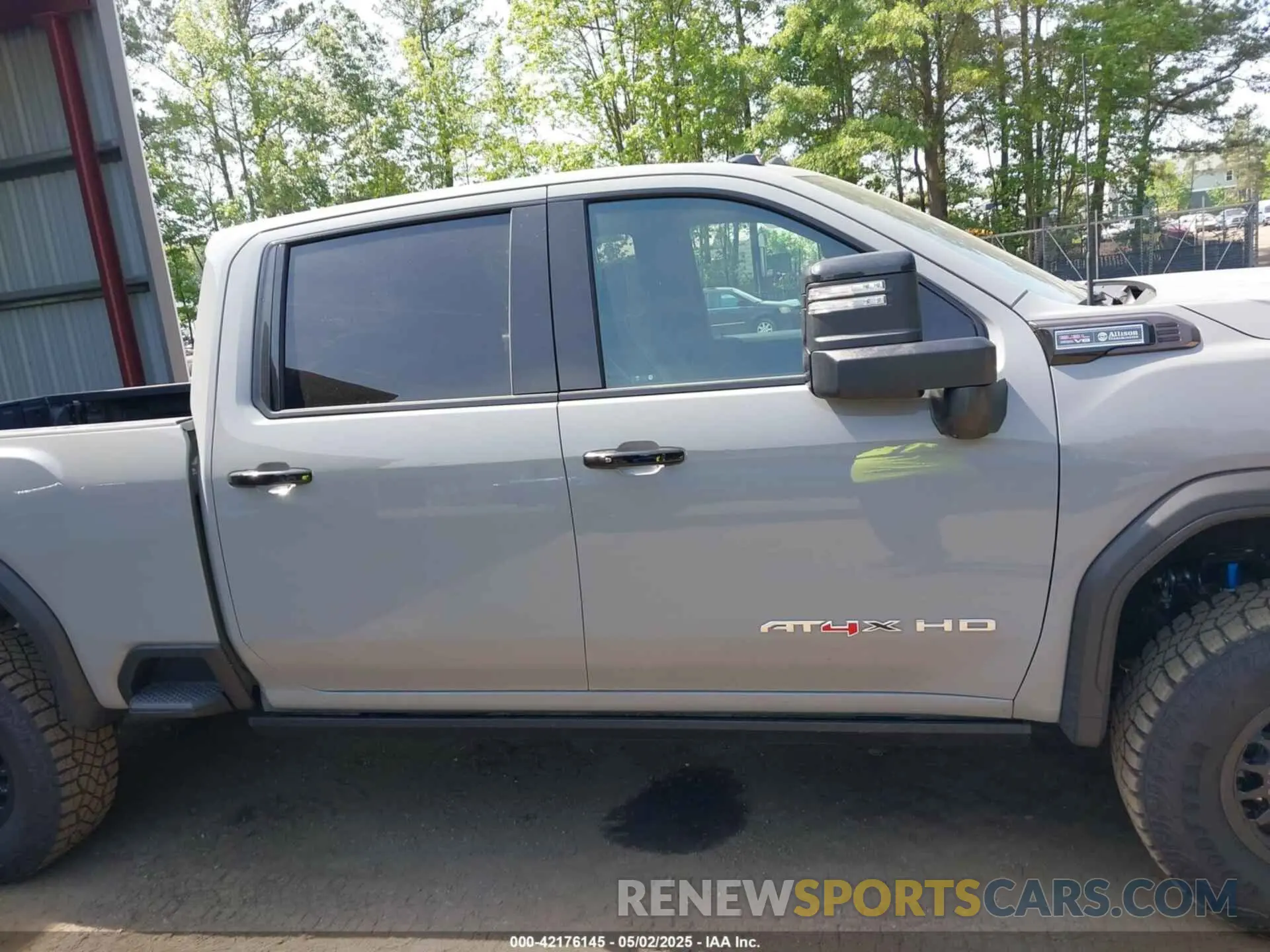 16 Photograph of a damaged car 1GT4UZE73SF200676 GMC SIERRA 2500HD 2025