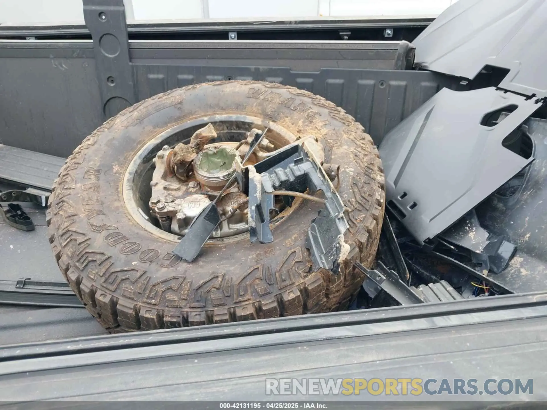 12 Photograph of a damaged car 1GT4UZEY7SF262090 GMC SIERRA 2500HD 2025