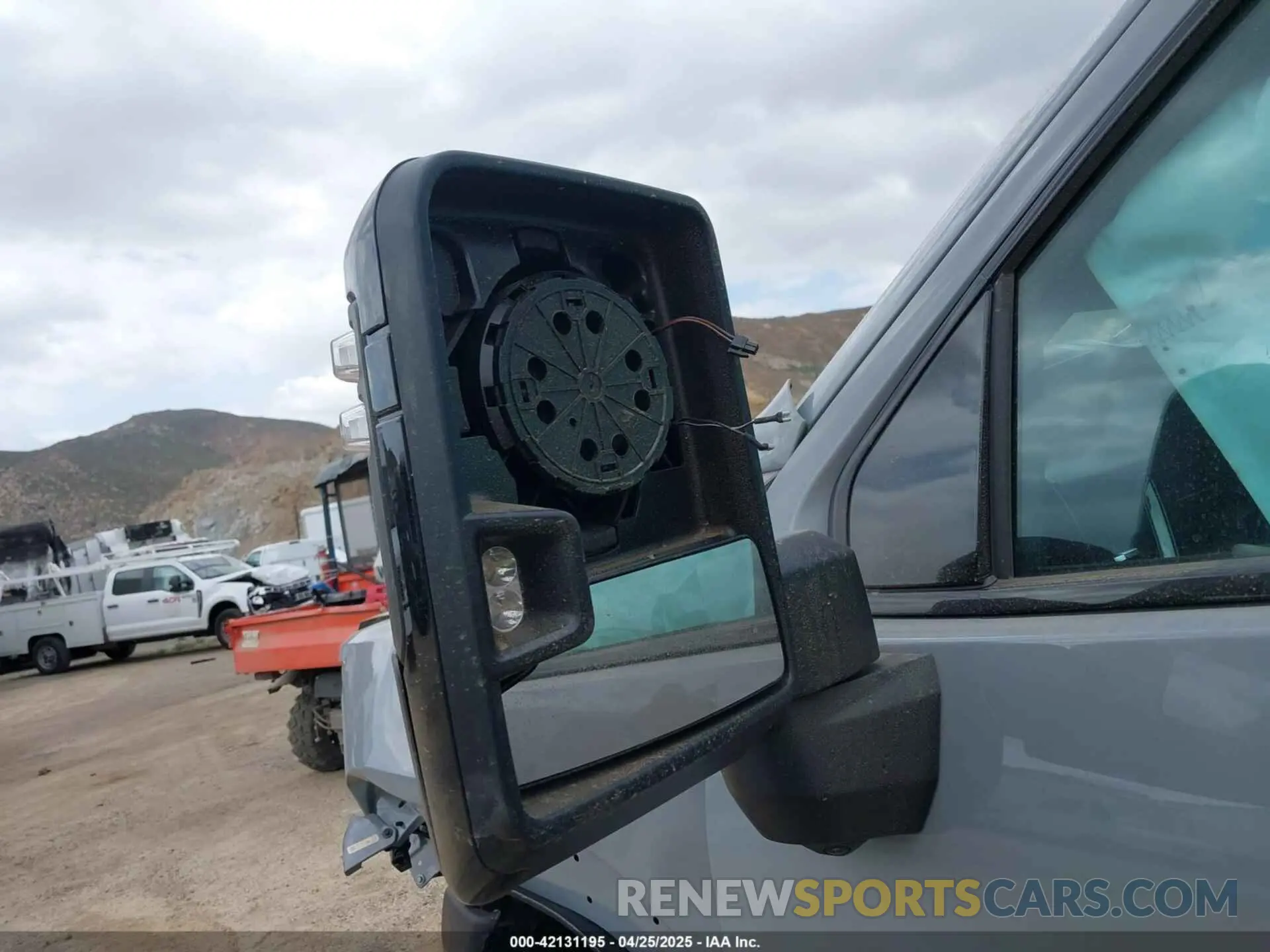 21 Photograph of a damaged car 1GT4UZEY7SF262090 GMC SIERRA 2500HD 2025
