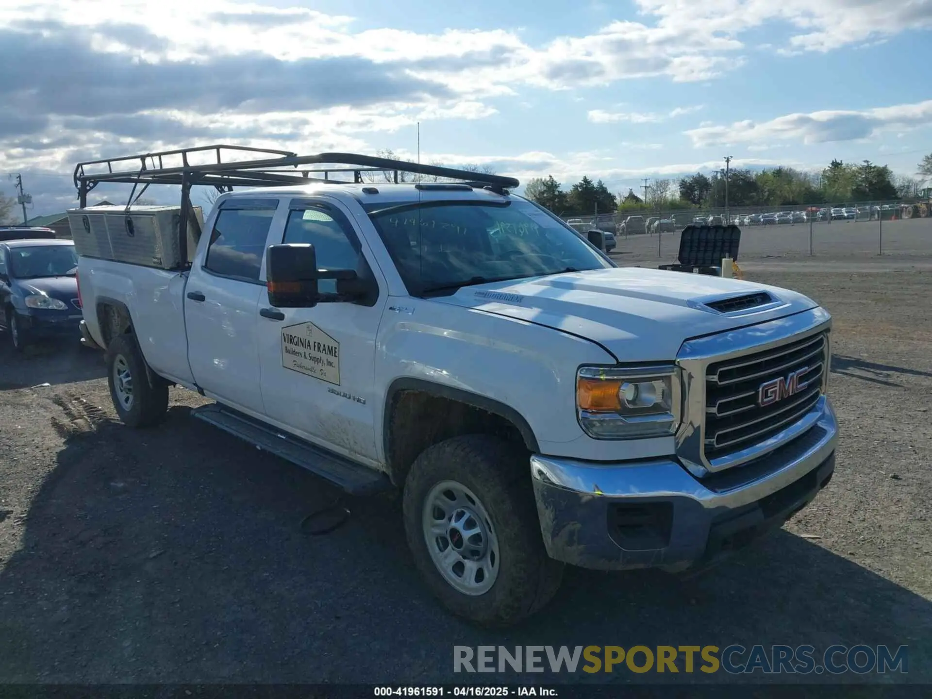 1 Photograph of a damaged car 1GT42TCY7KF234652 GMC SIERRA 3500HD 2019