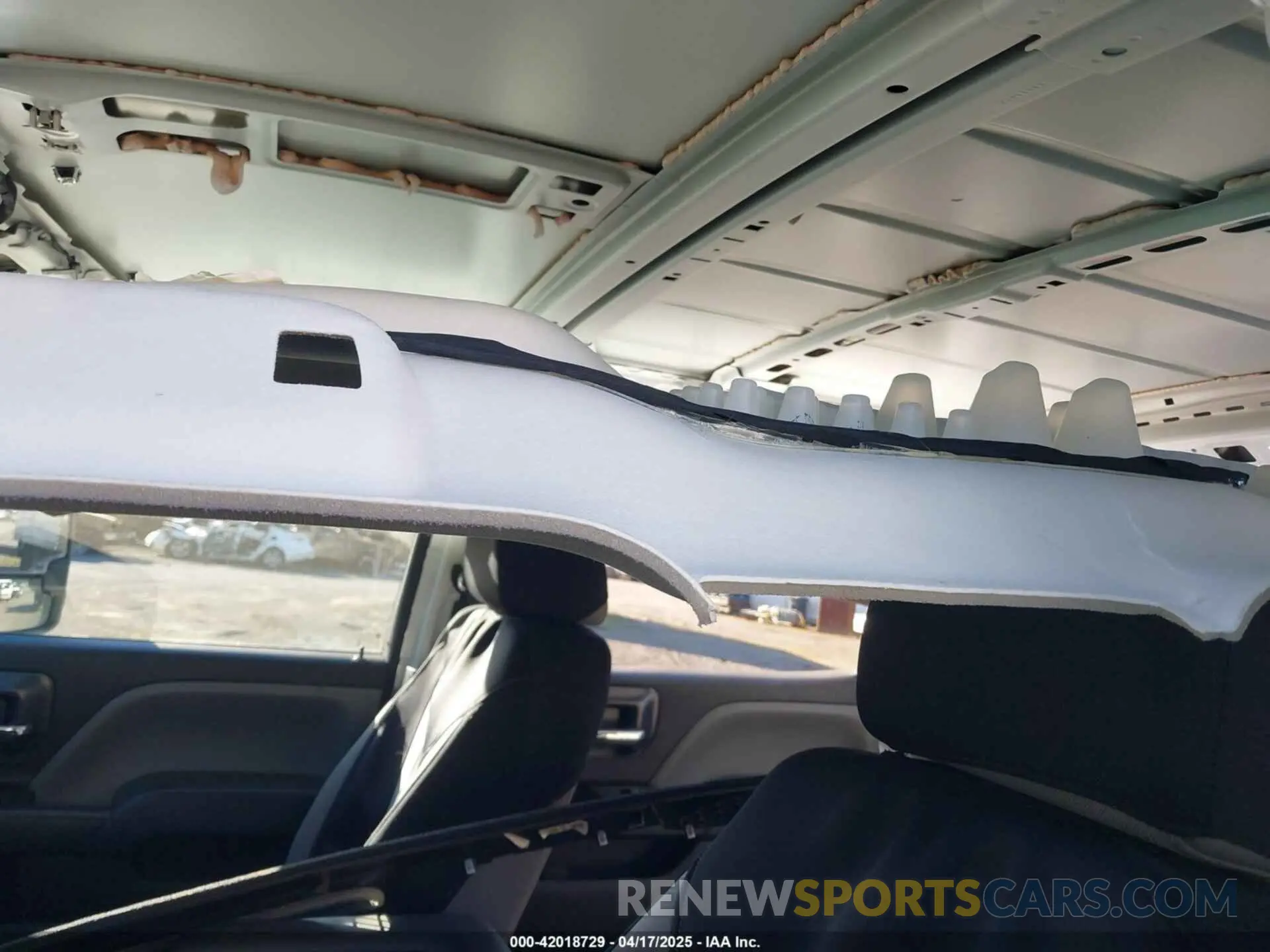 14 Photograph of a damaged car 1GT42TCYXKF229445 GMC SIERRA 3500HD 2019