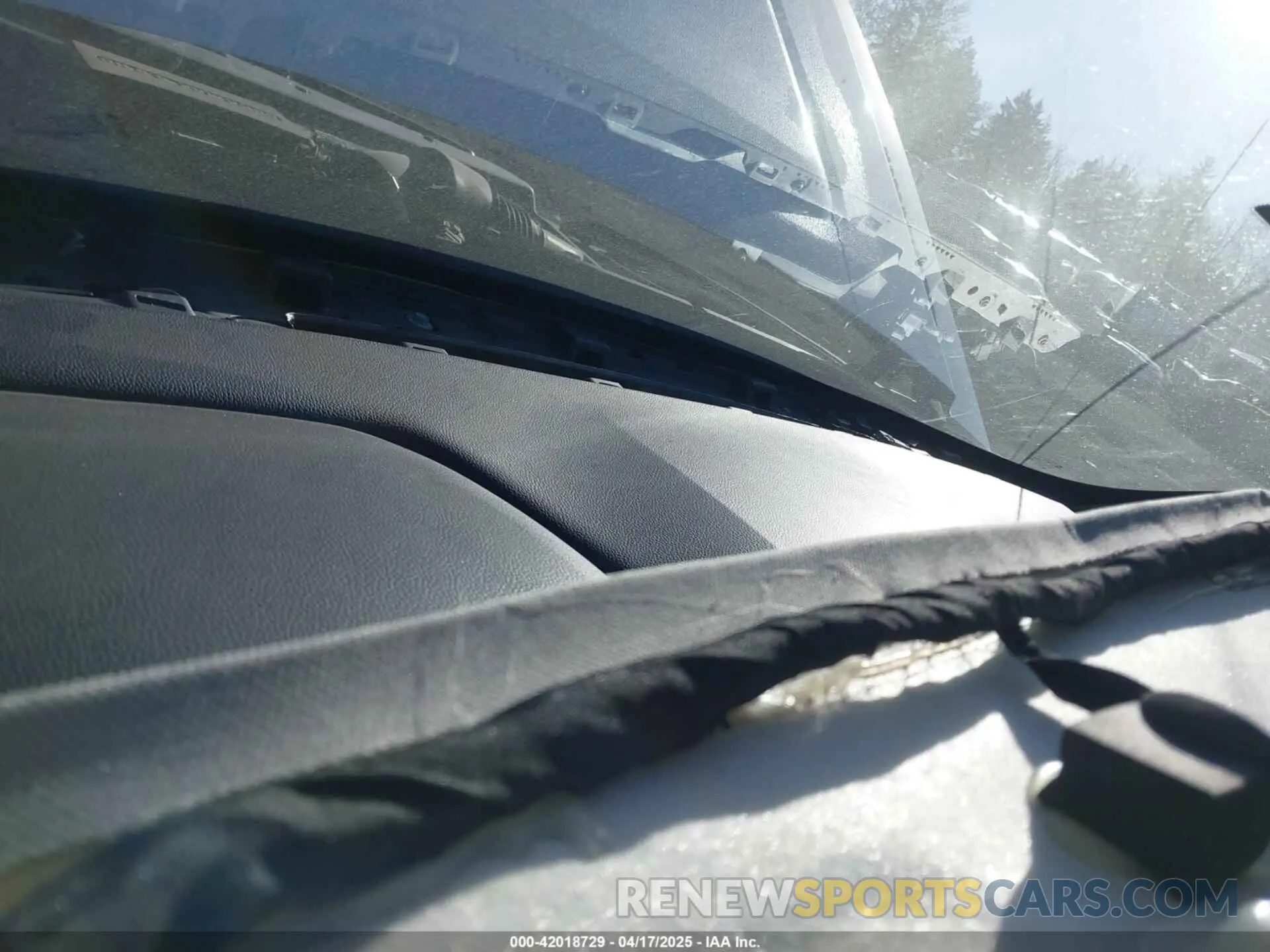 15 Photograph of a damaged car 1GT42TCYXKF229445 GMC SIERRA 3500HD 2019