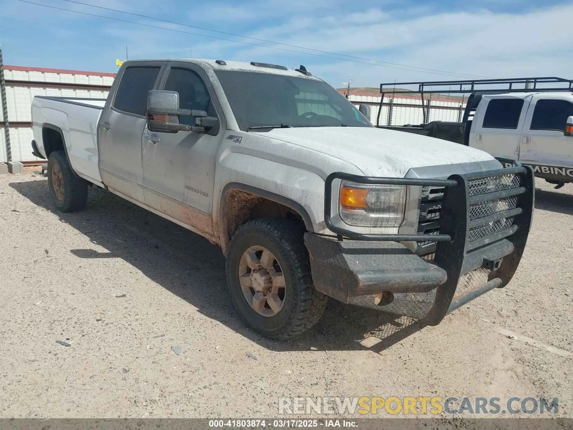 1 Photograph of a damaged car 1GT42VCGXKF275215 GMC SIERRA 3500HD 2019