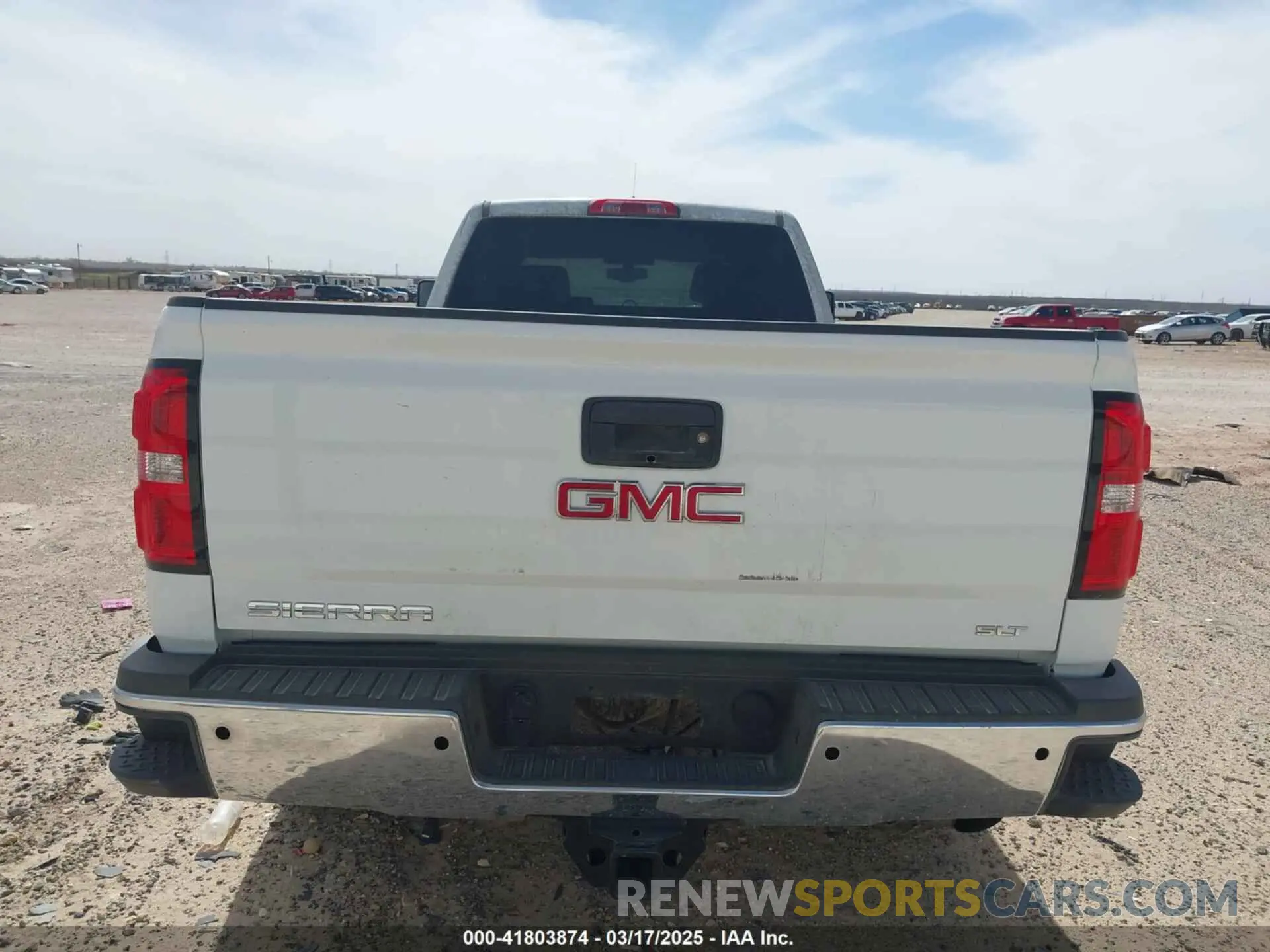 8 Photograph of a damaged car 1GT42VCGXKF275215 GMC SIERRA 3500HD 2019