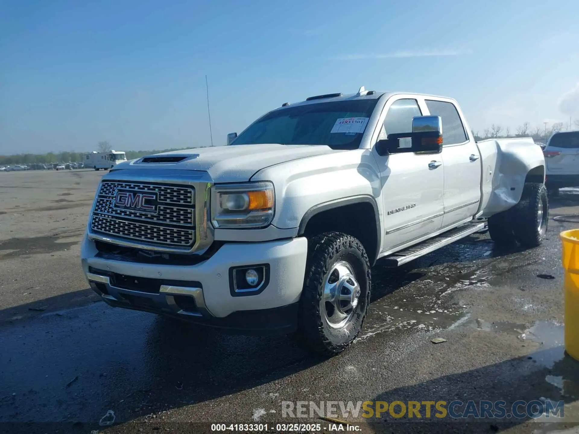 2 Photograph of a damaged car 1GT42WEY6KF115182 GMC SIERRA 3500HD 2019