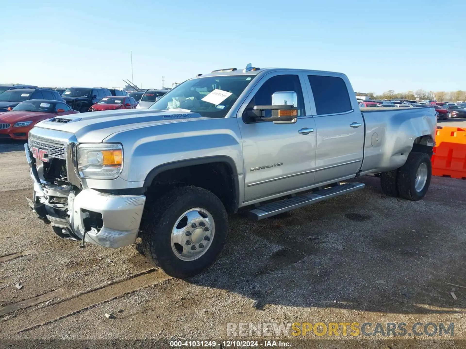 2 Photograph of a damaged car 1GT42WEY9KF109635 GMC SIERRA 3500HD 2019