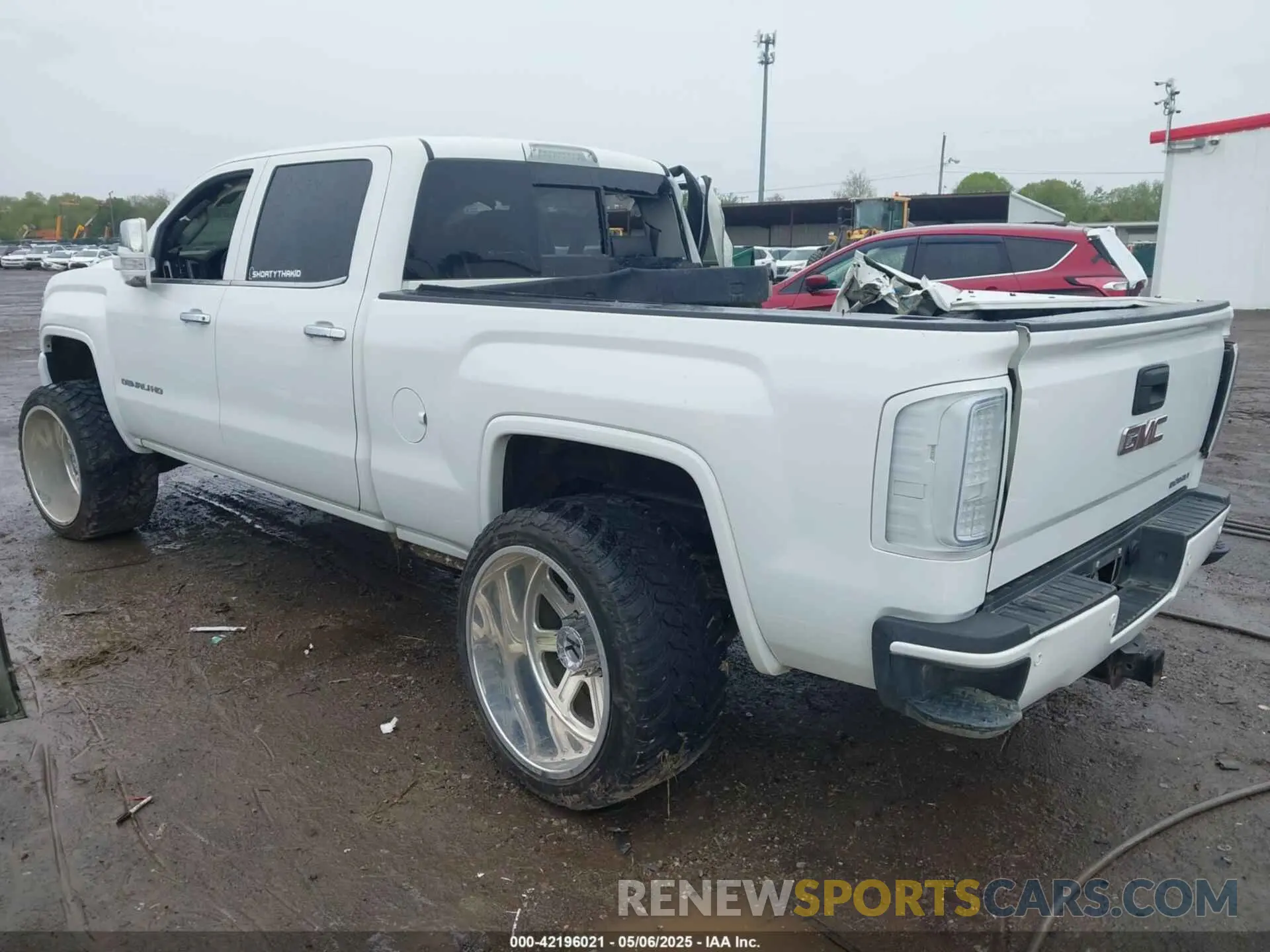 3 Photograph of a damaged car 1GT42WEYXKF200087 GMC SIERRA 3500HD 2019