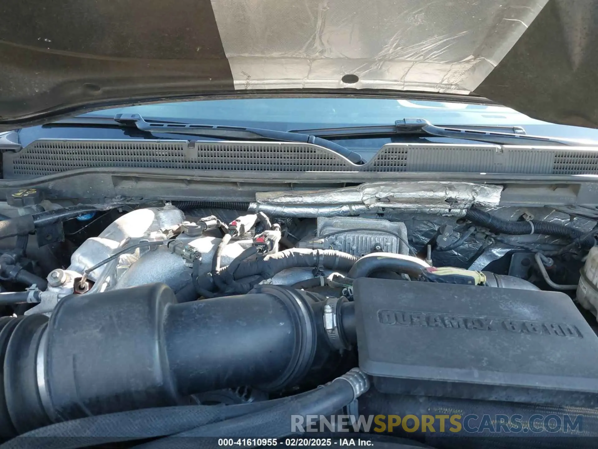 10 Photograph of a damaged car 1GT42WEYXKF256837 GMC SIERRA 3500HD 2019
