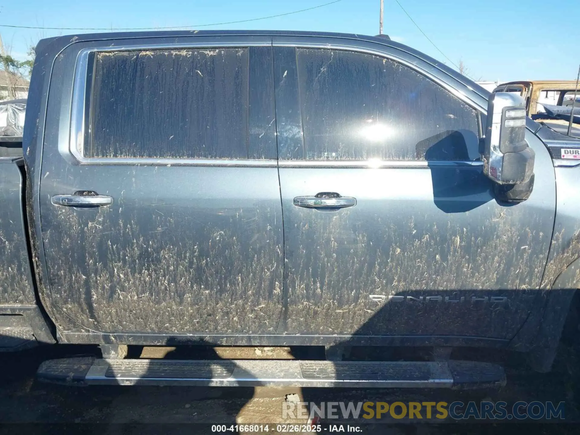 13 Photograph of a damaged car 1GT49WEY0LF264197 GMC SIERRA 3500HD 2020